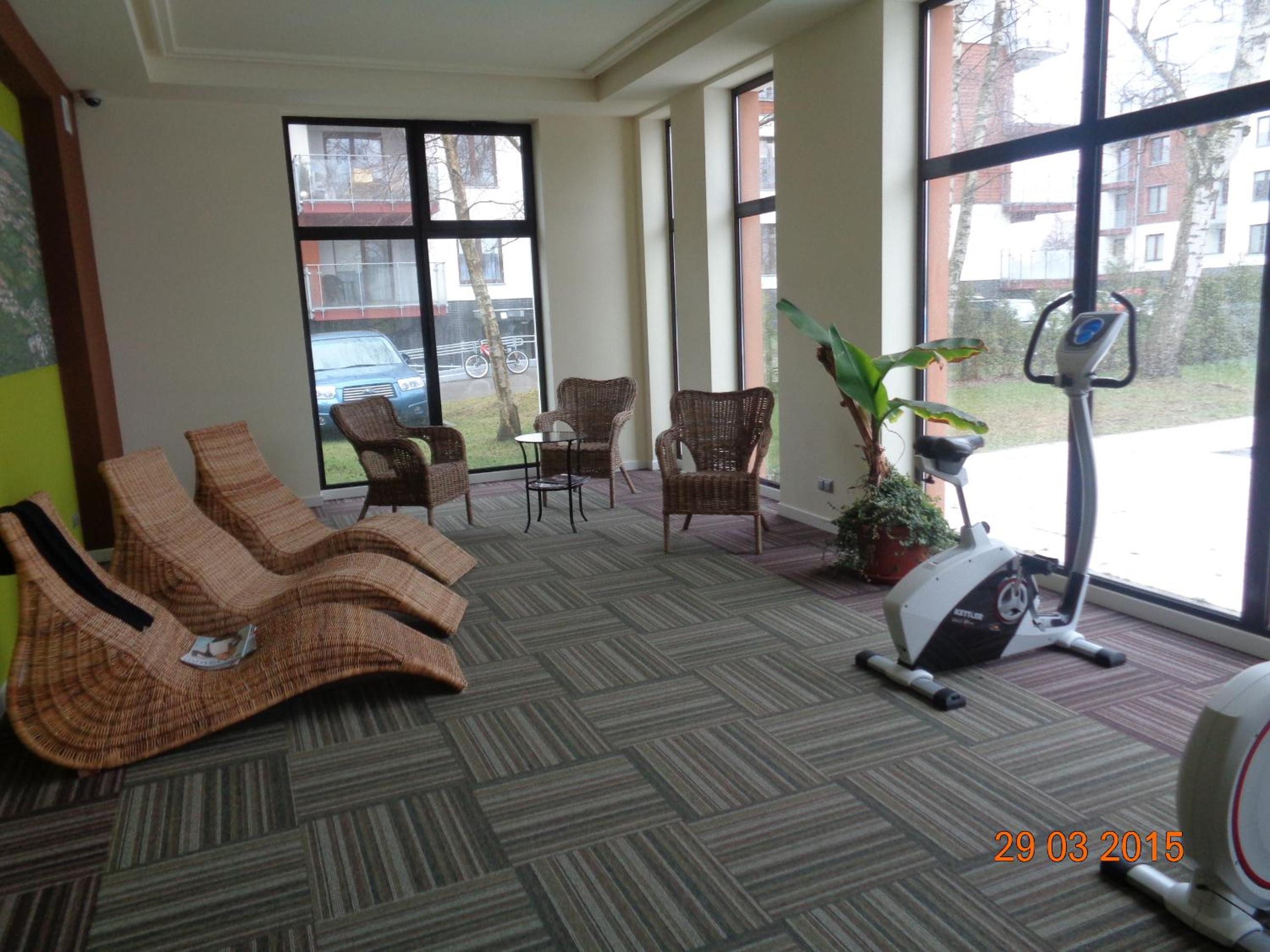 Studio Apartment - Photo 12
