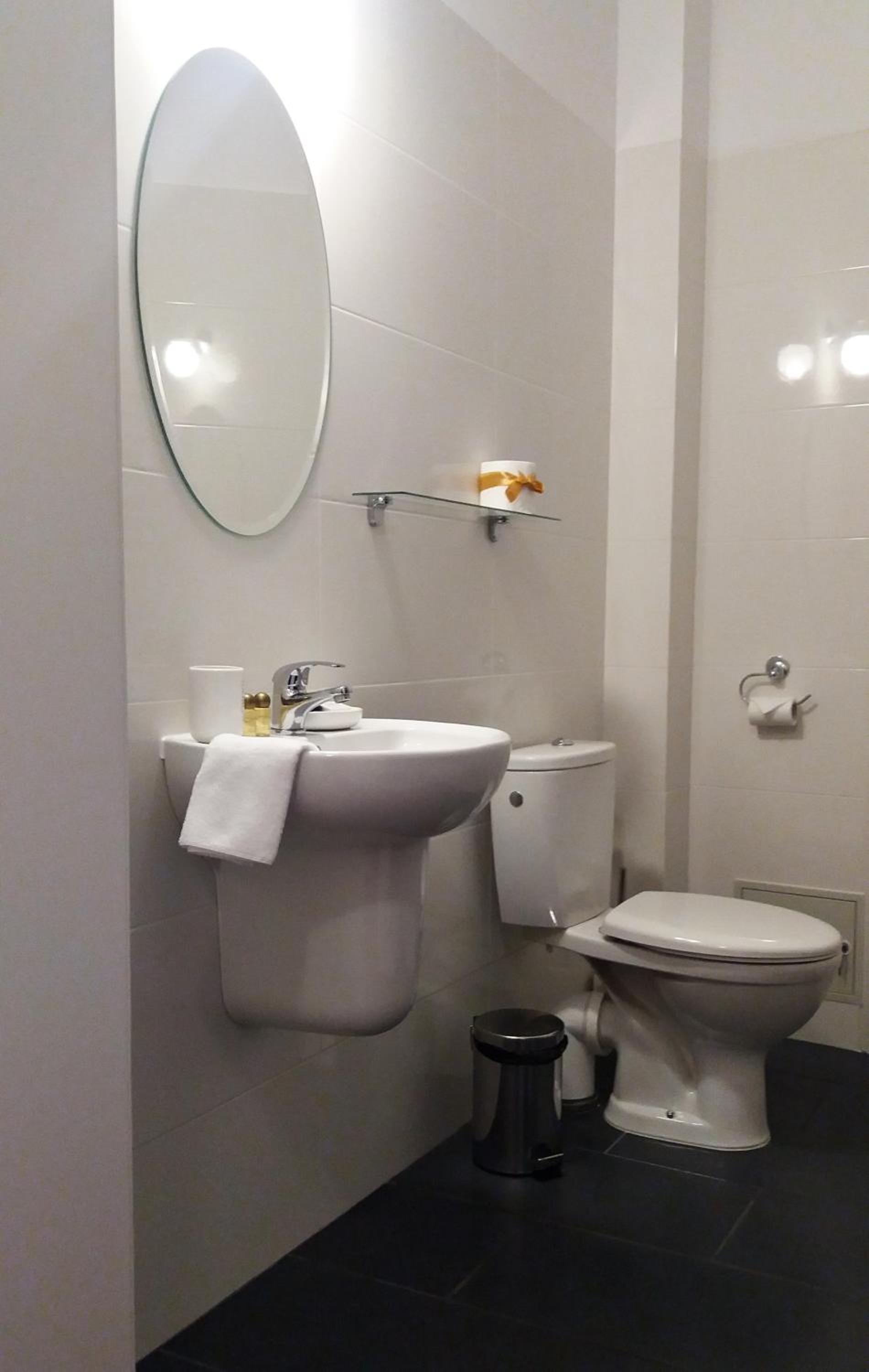 Single Room photo 3