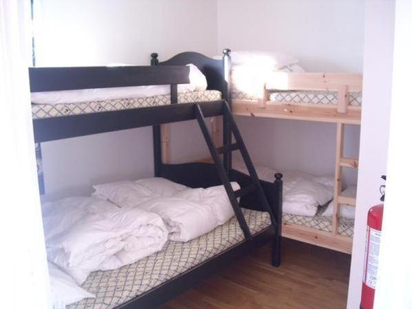 One-Bedroom Apartment - Photo 5