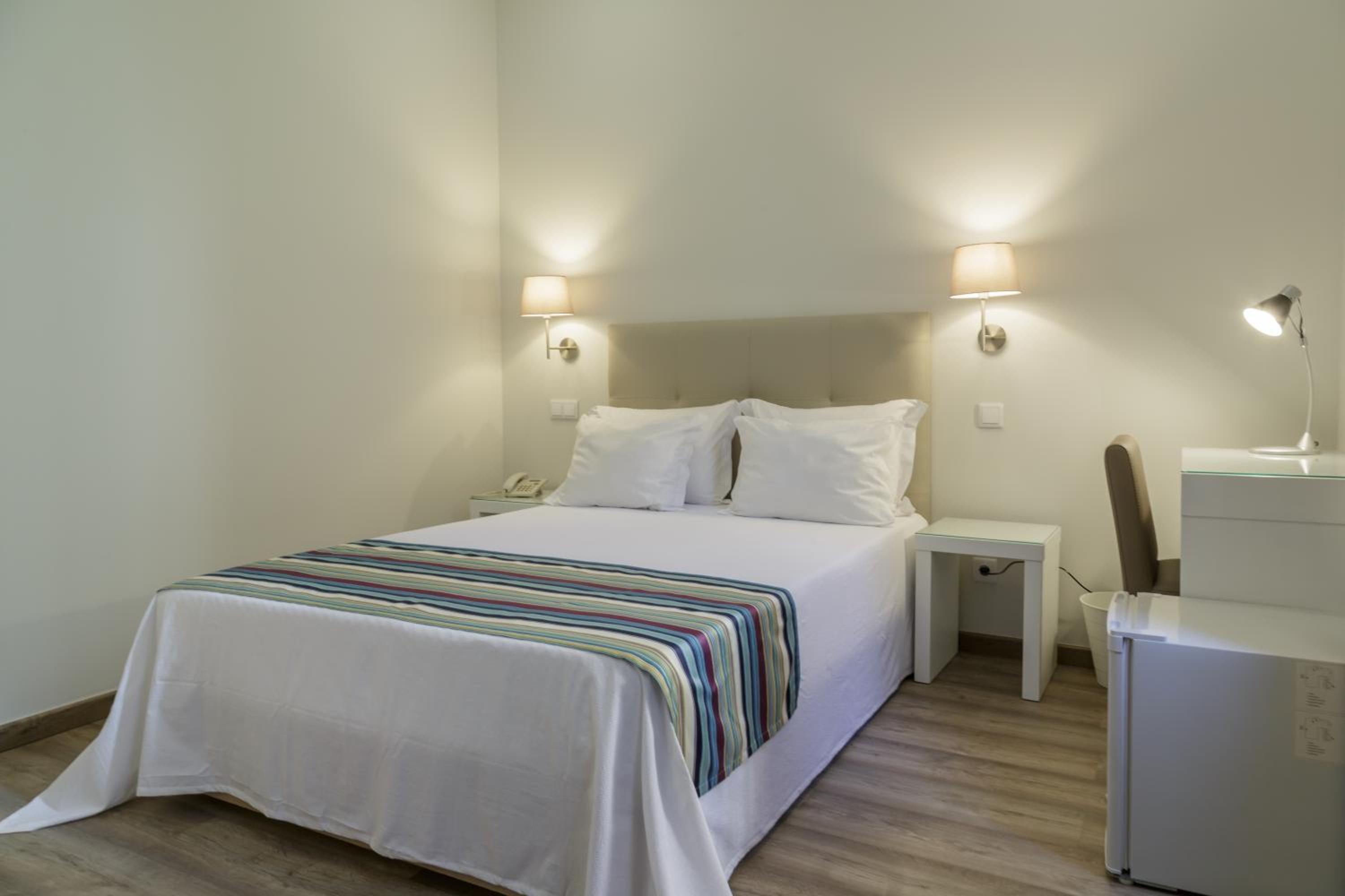 Double Room - Photo 3