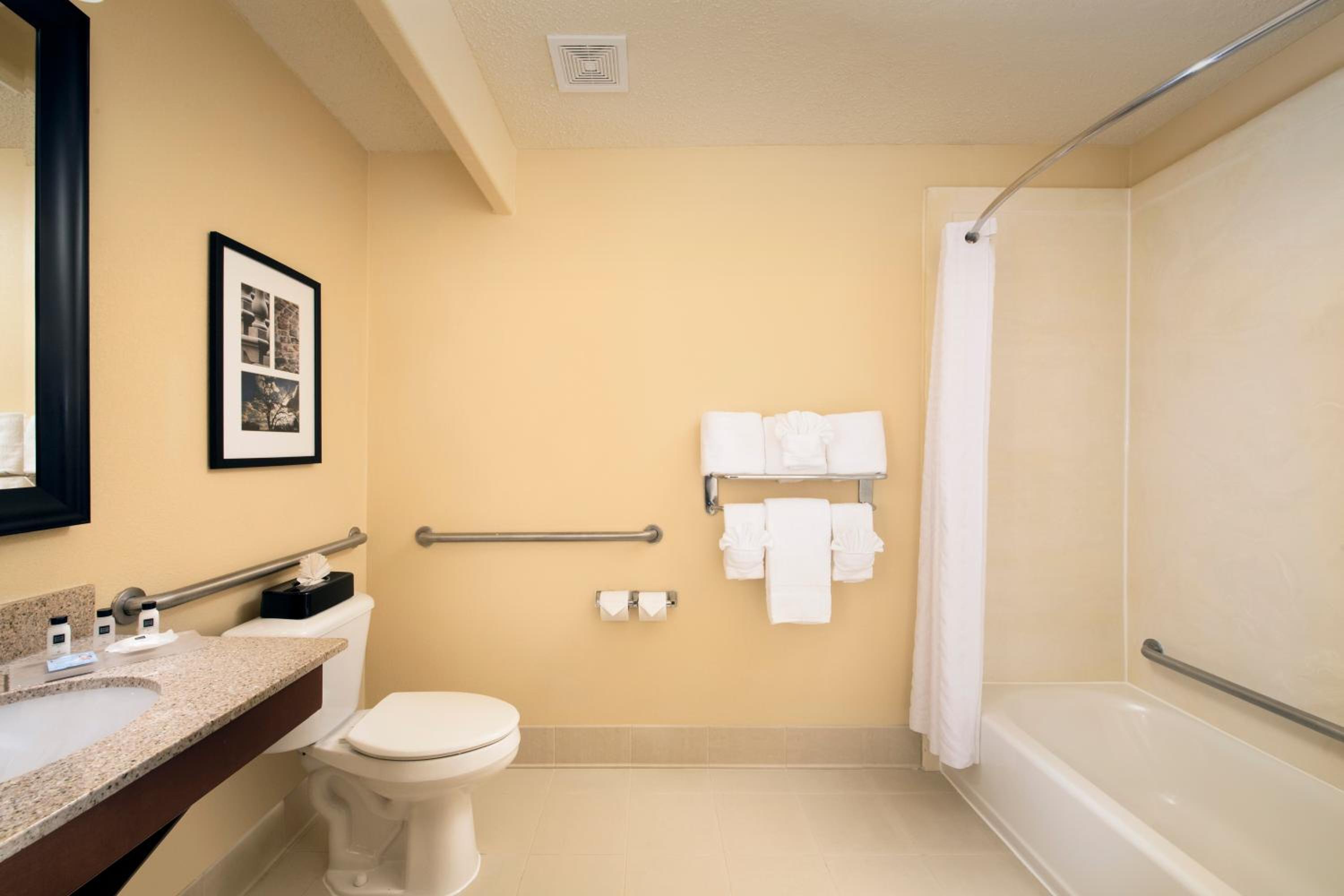 King Room - Disability Access/Non-Smoking