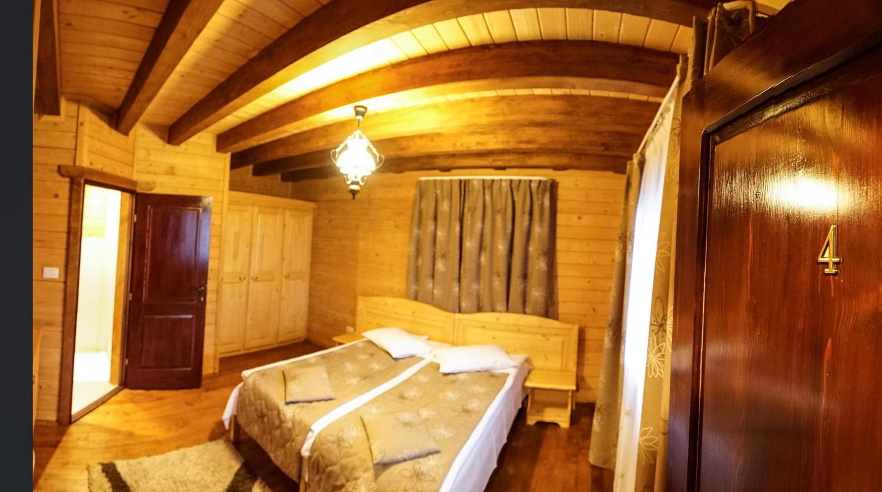 Double Room with Private Bathroom - Photo 3