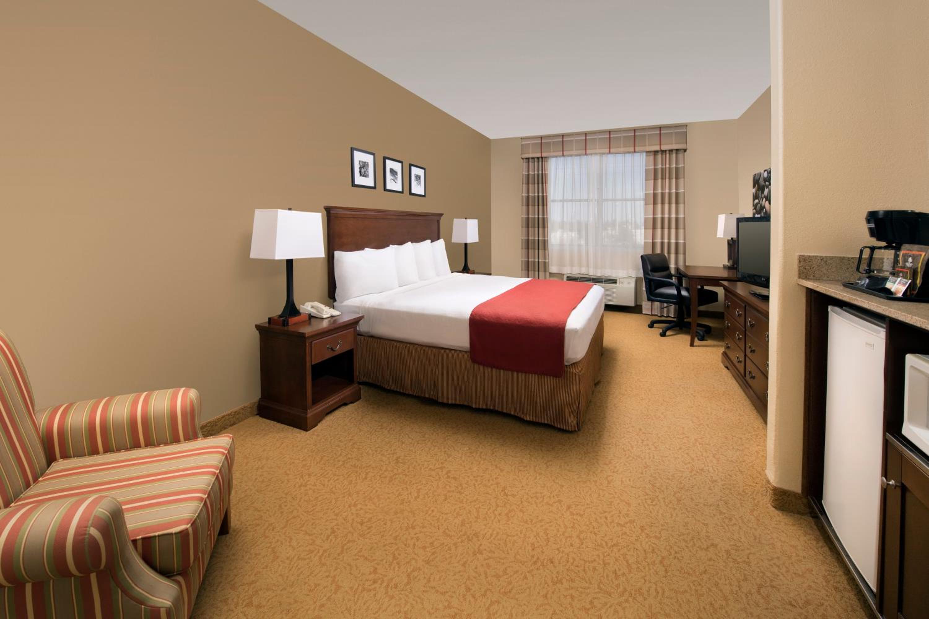 King Room - Non-Smoking