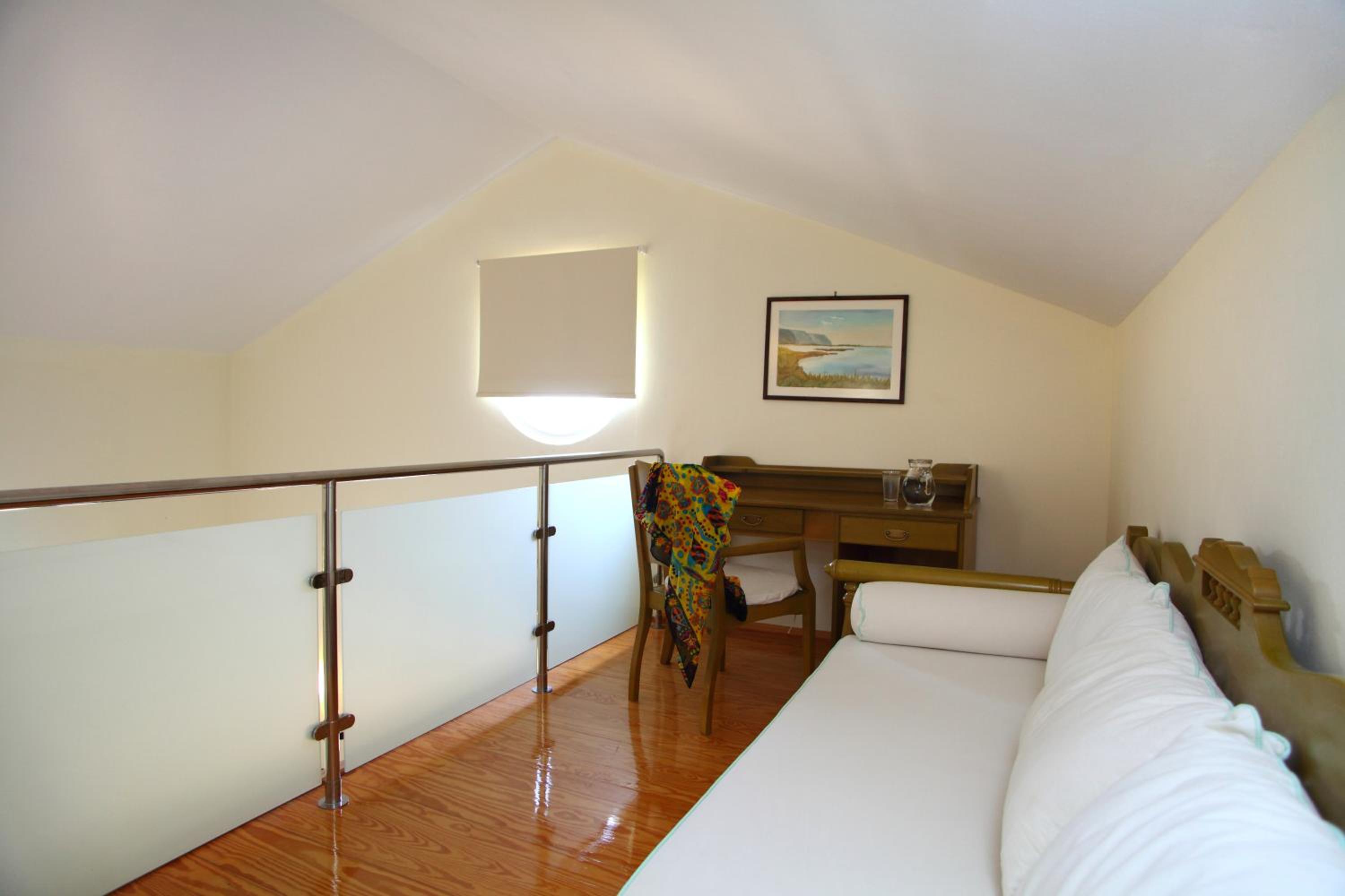 Deluxe Apartment photo 2
