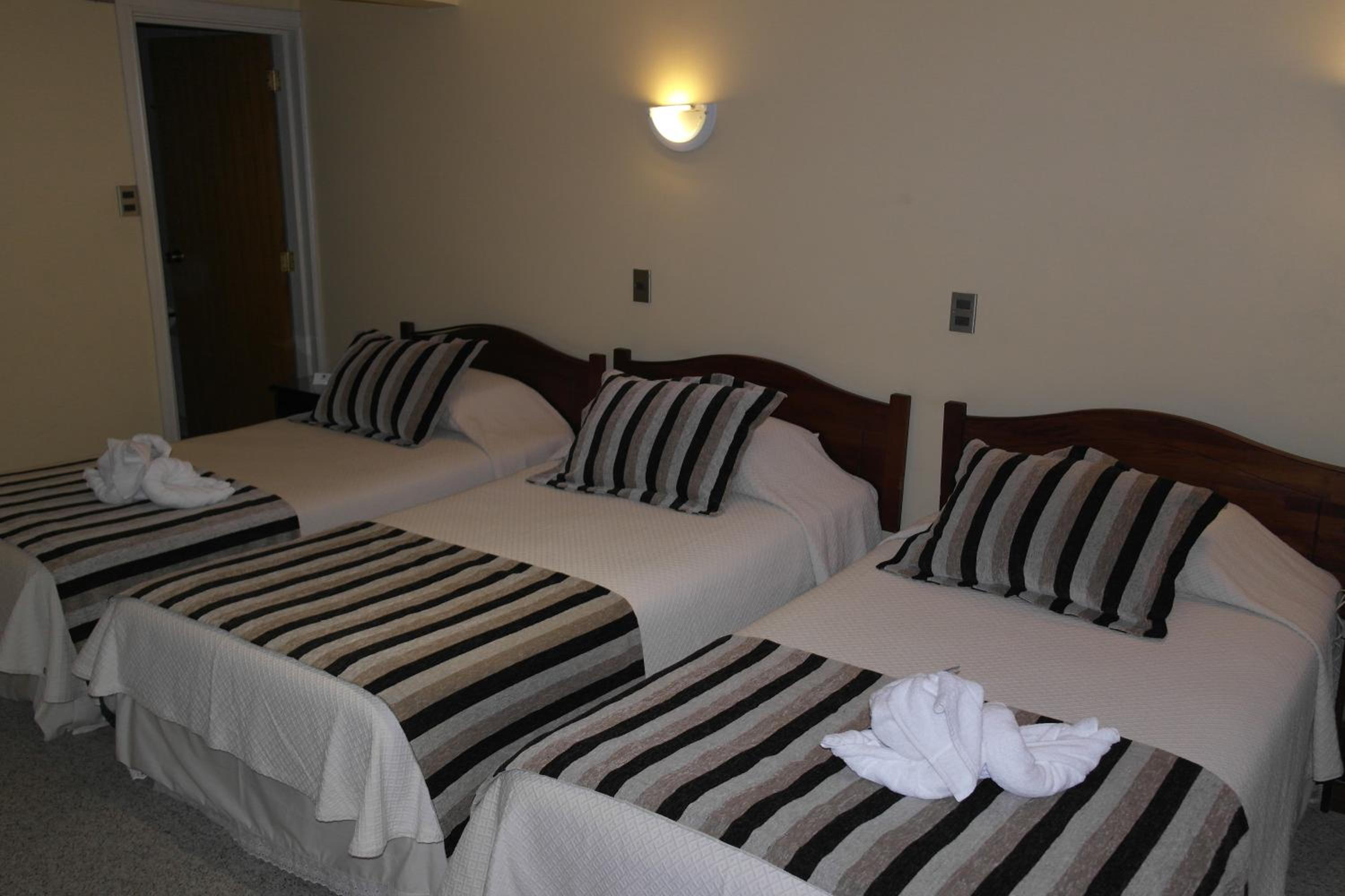 Standard Triple Room photo 3