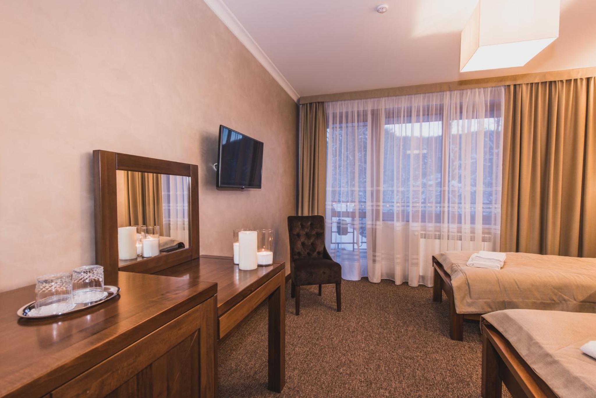 Twin Room with Mountain View