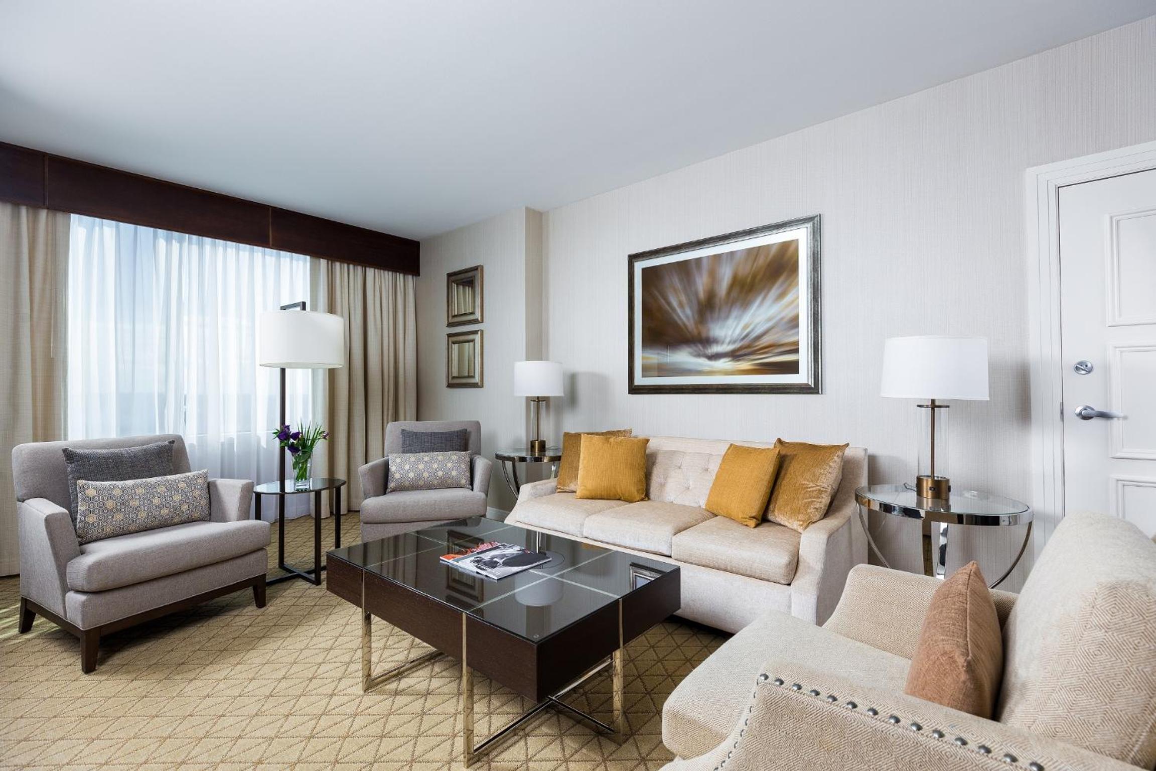 Sky Tower River Suite photo 1
