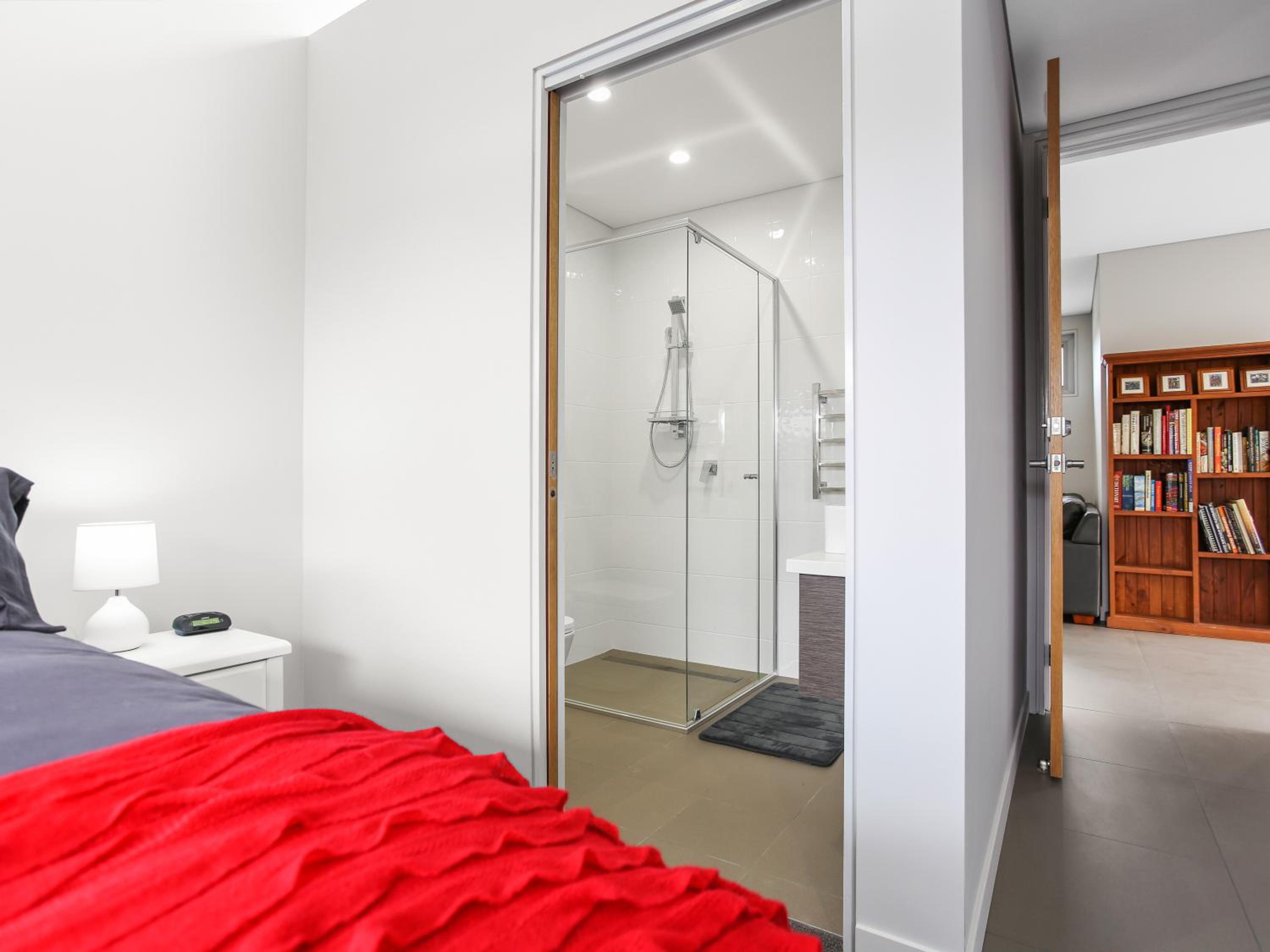 Deluxe Double Room With Shower photo 2