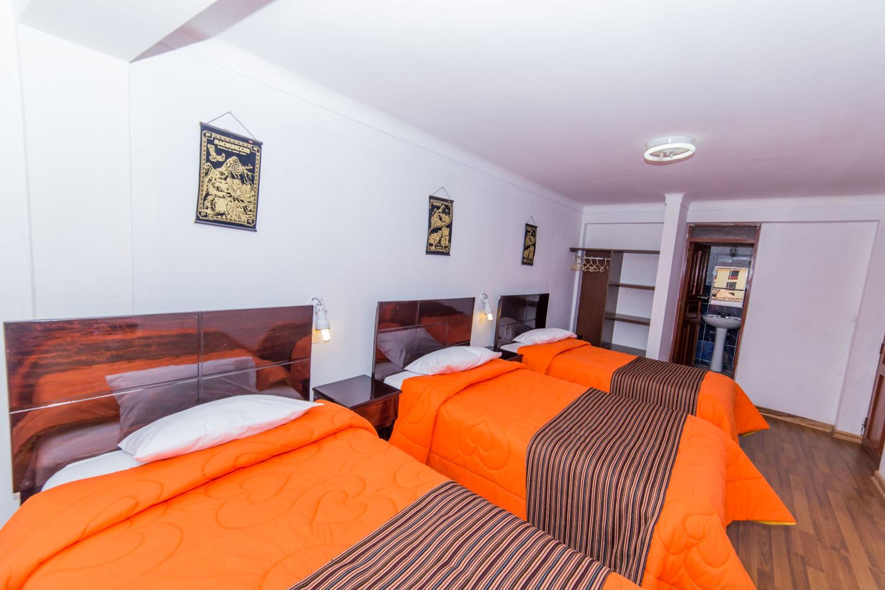 Standard Triple Room - Photo 7