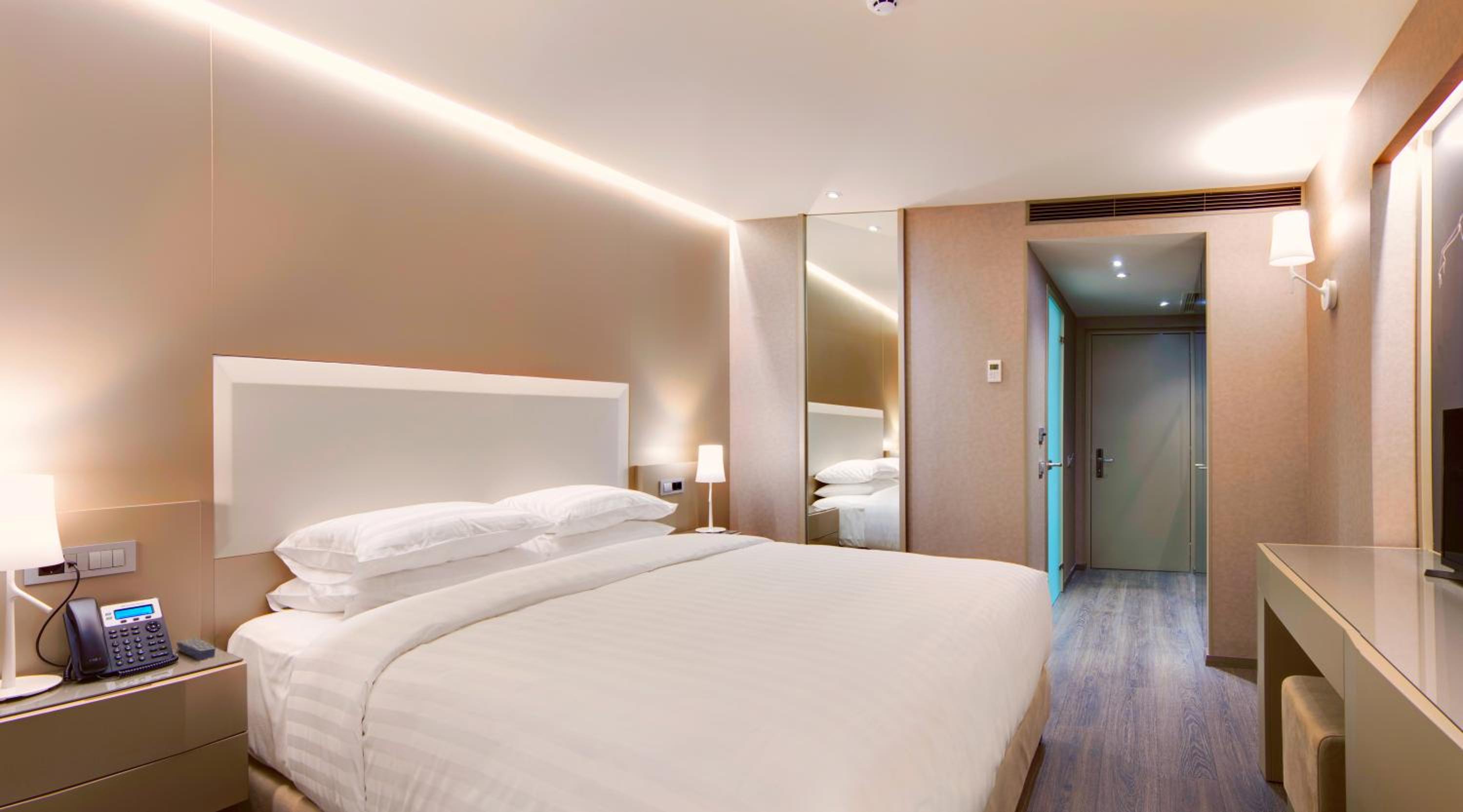 Double Room with Lake View