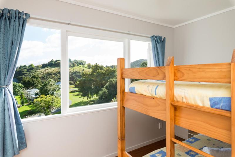 Three-Bedroom Bungalow photo 2