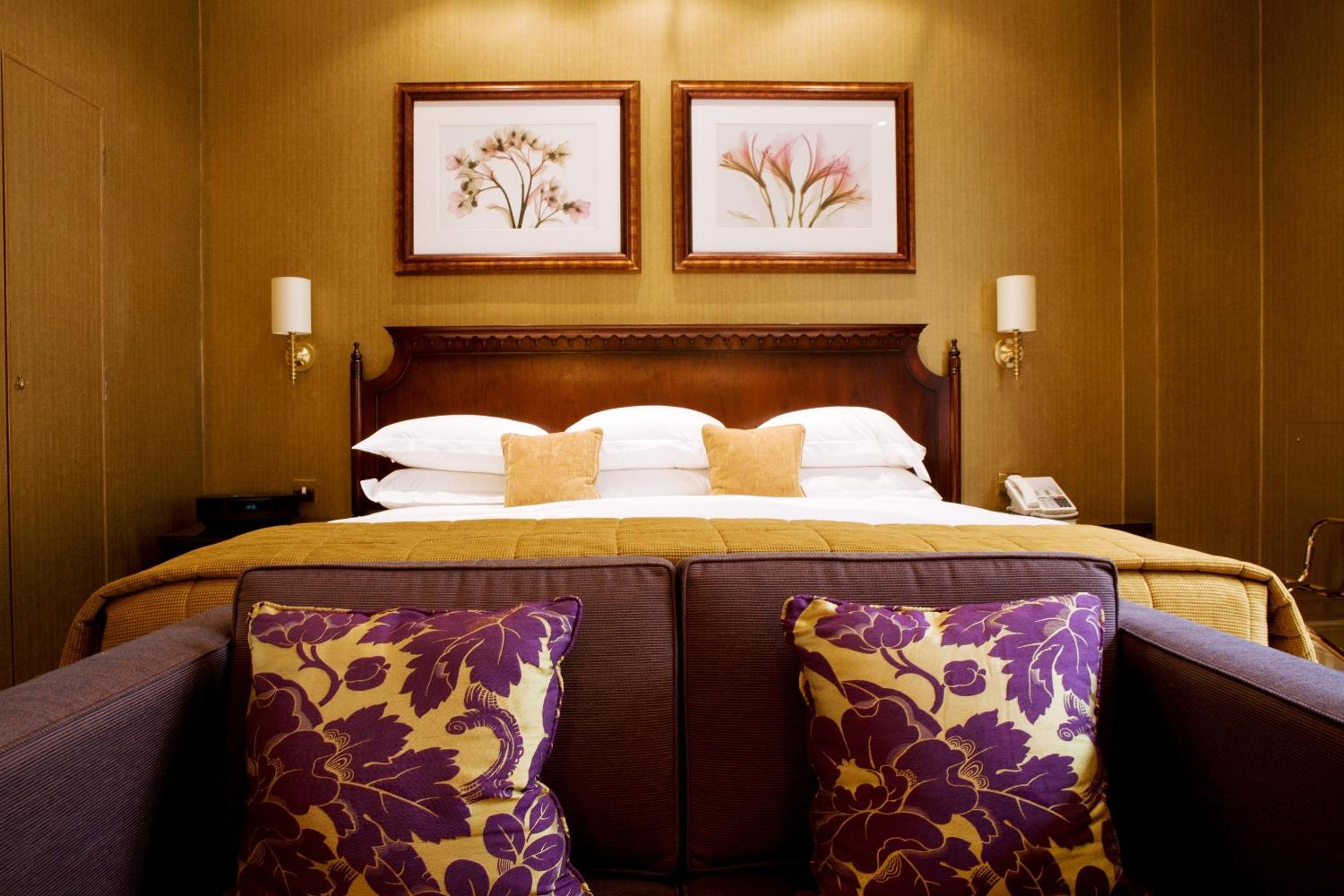 Deluxe Room - Photo 1