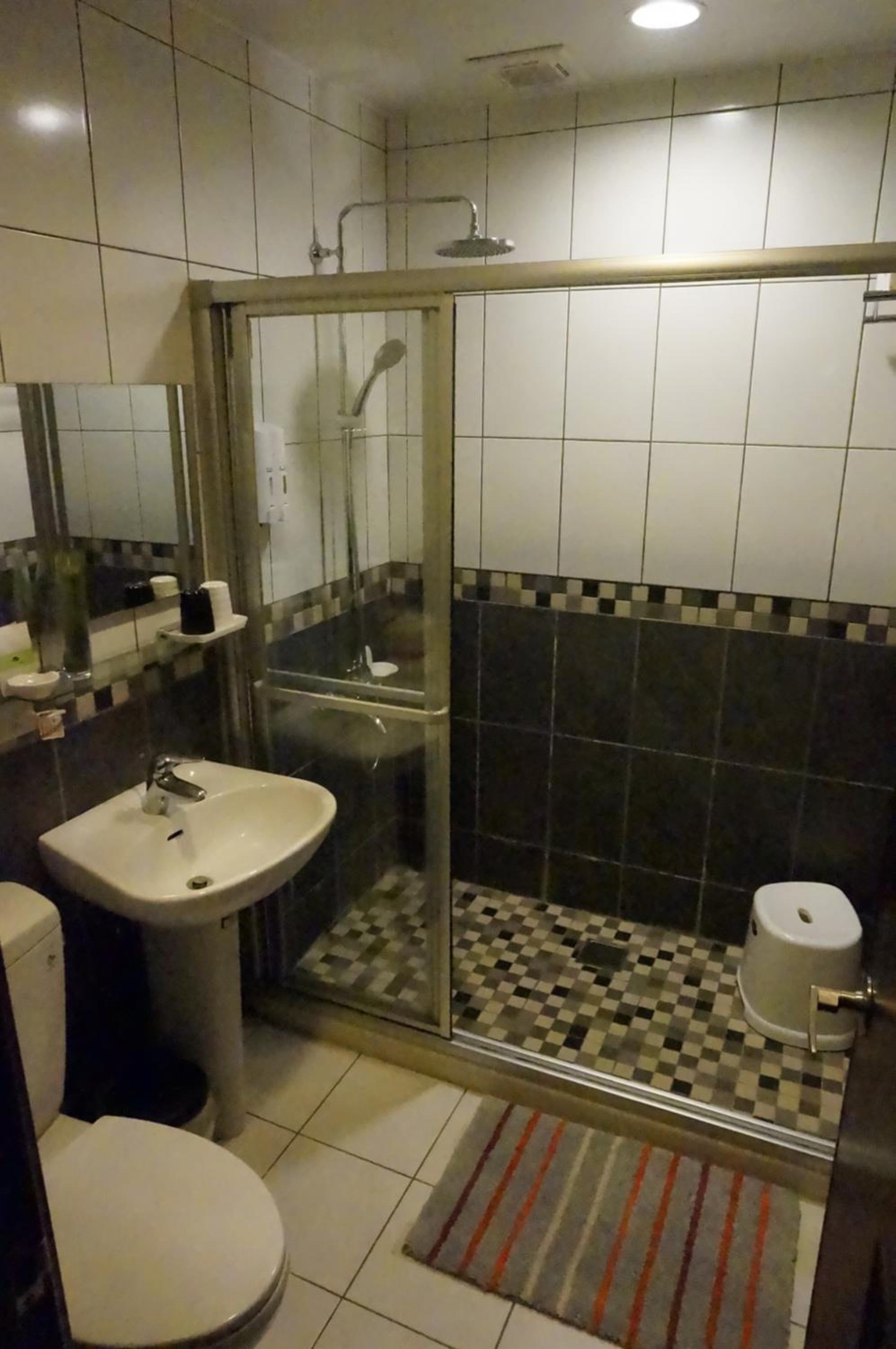 Standard Double or Twin Room photo 3