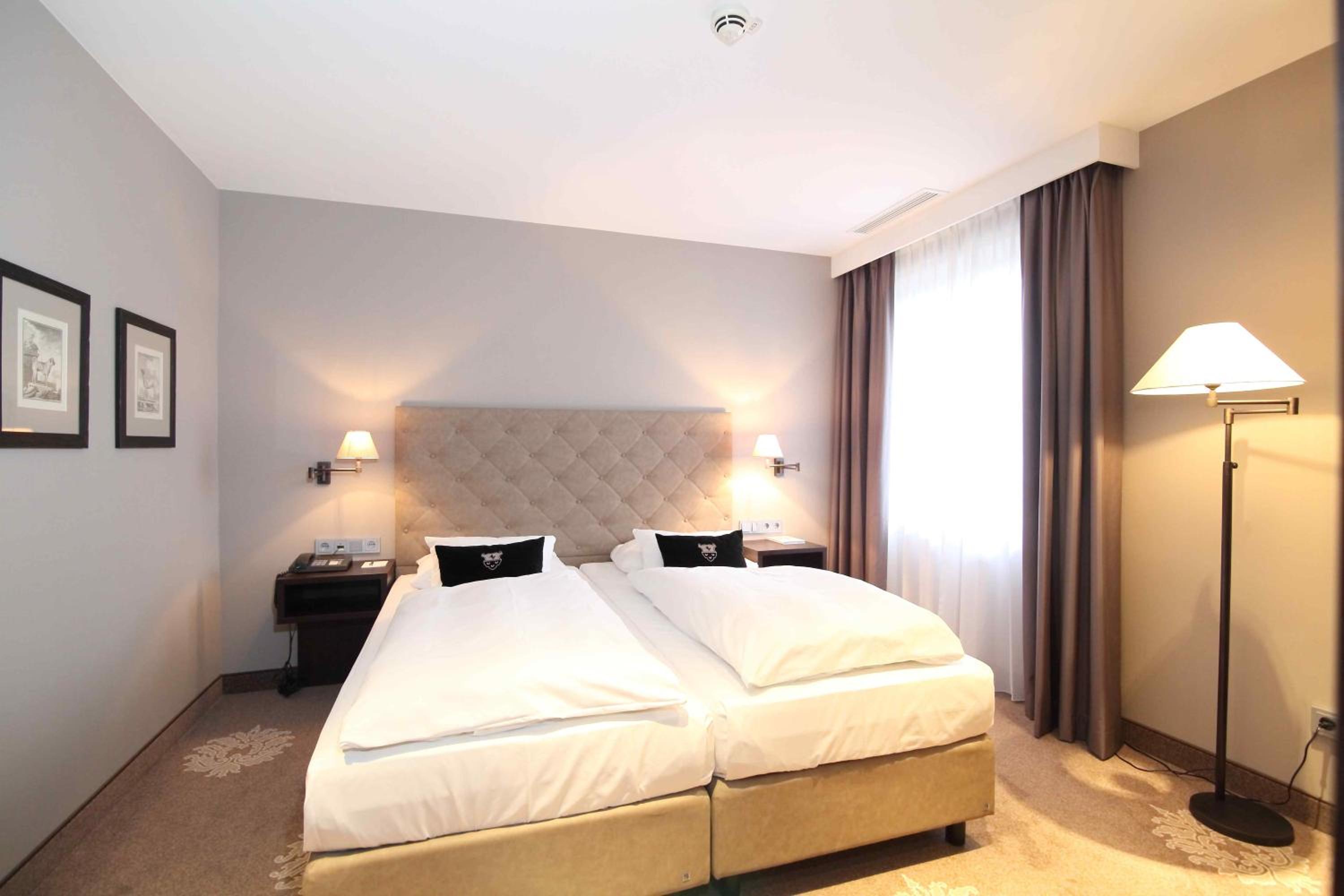 Junior Suite with Garden View photo 2