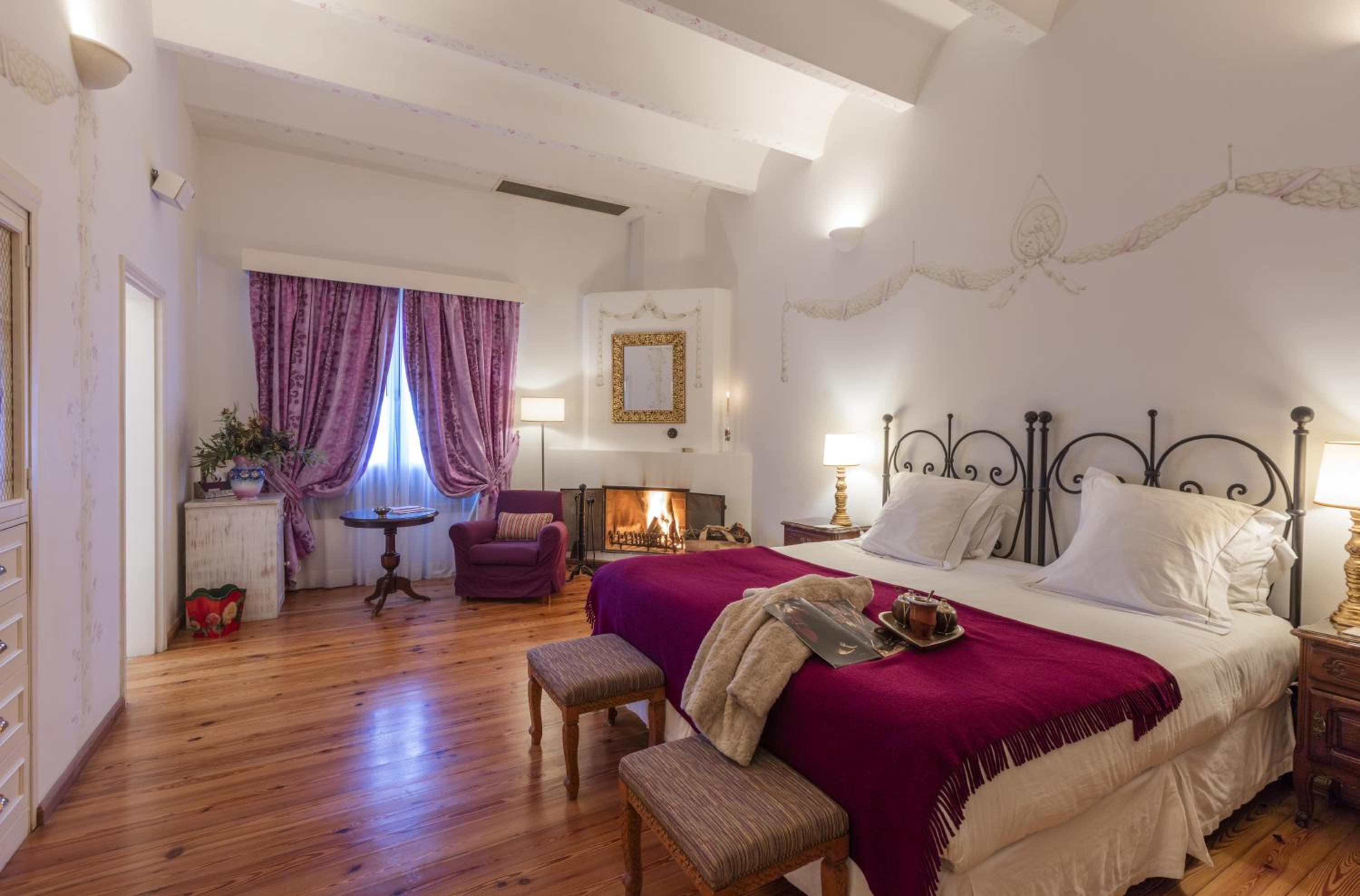 Deluxe Double or Twin Room photo 1
