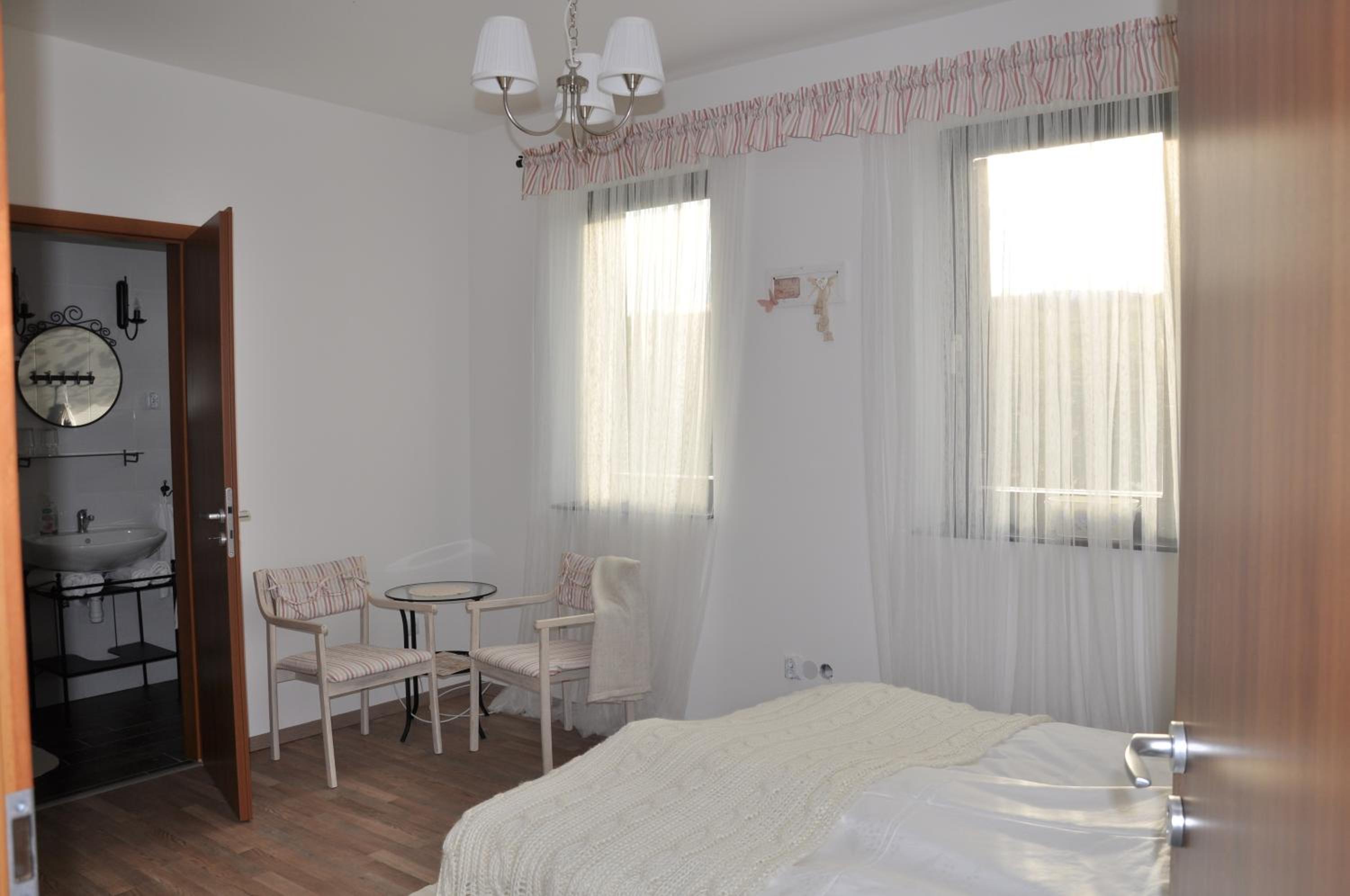 Double Room with Private Bathroom photo 1