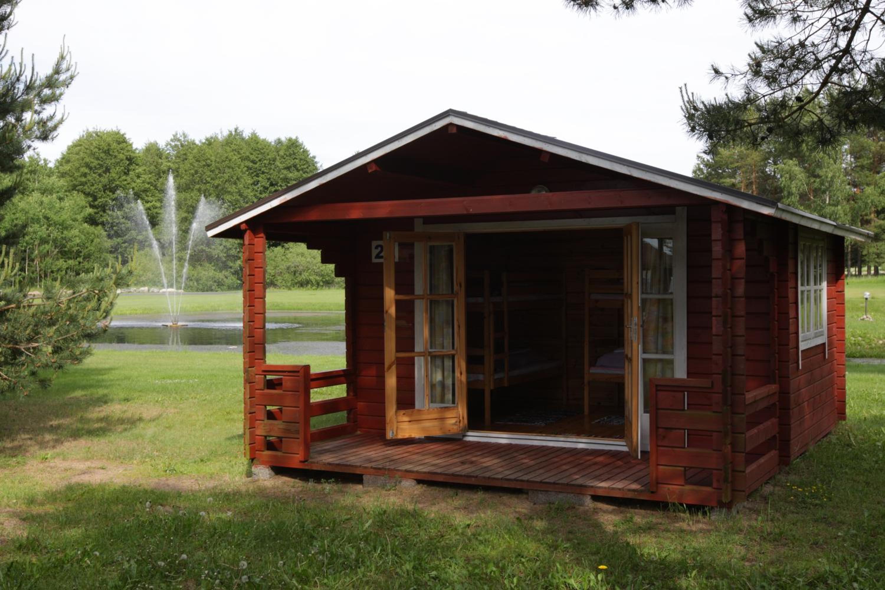 Bungalow (4 Adults)