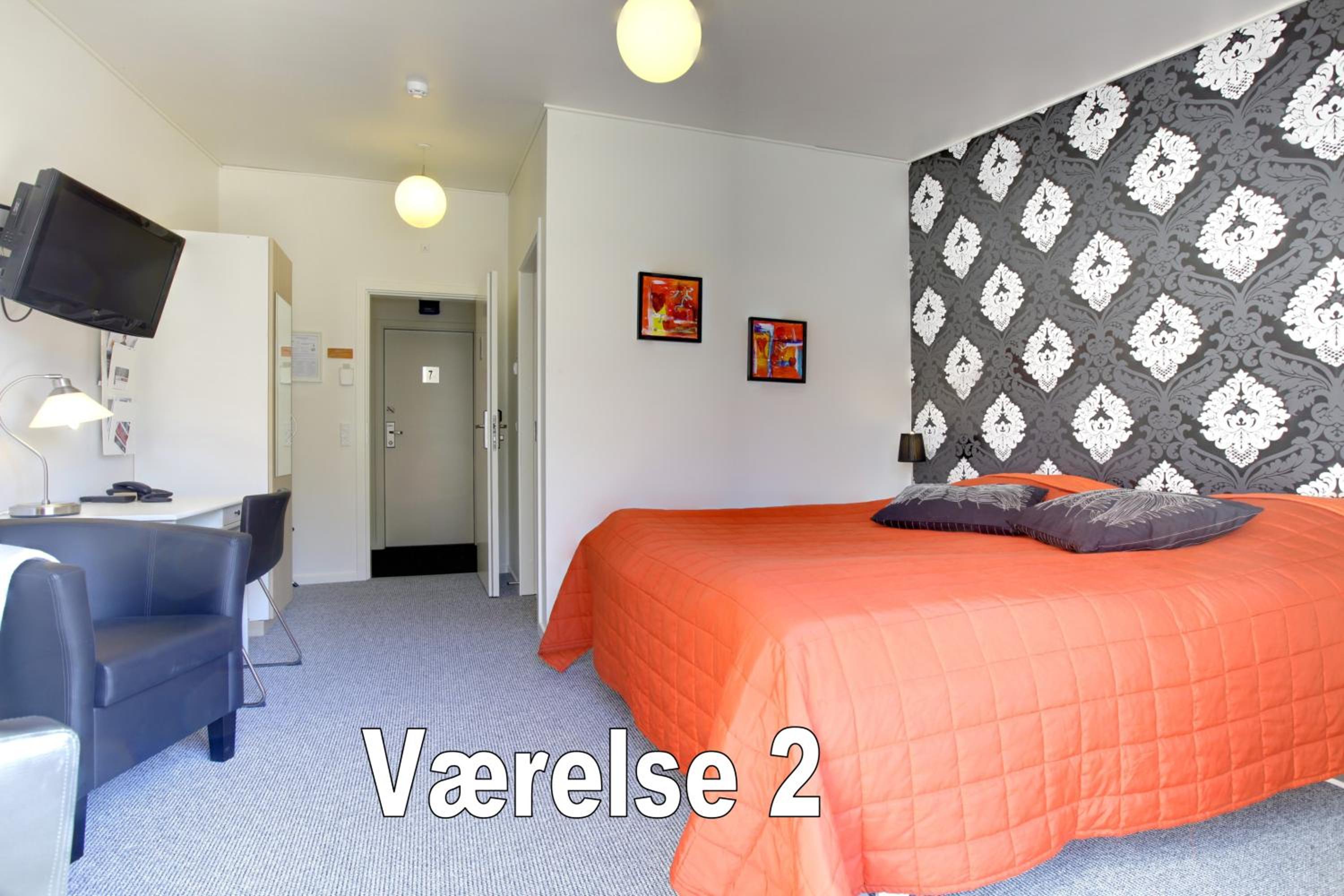 Double Room - Photo 18