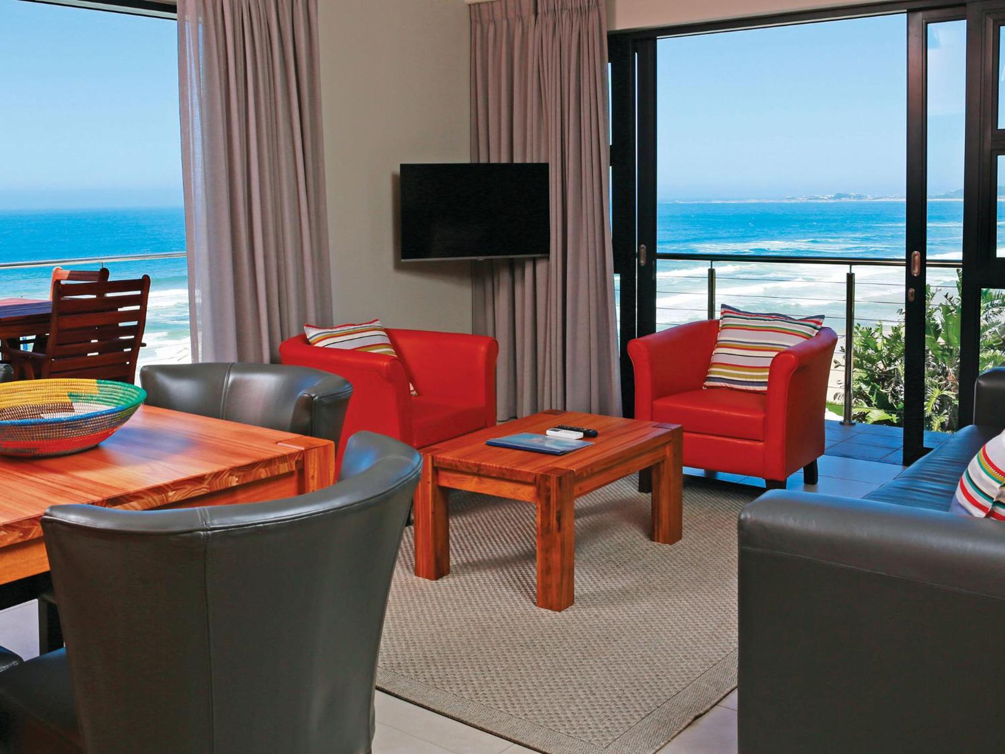 Superior One-Bedroom Suite photo 2