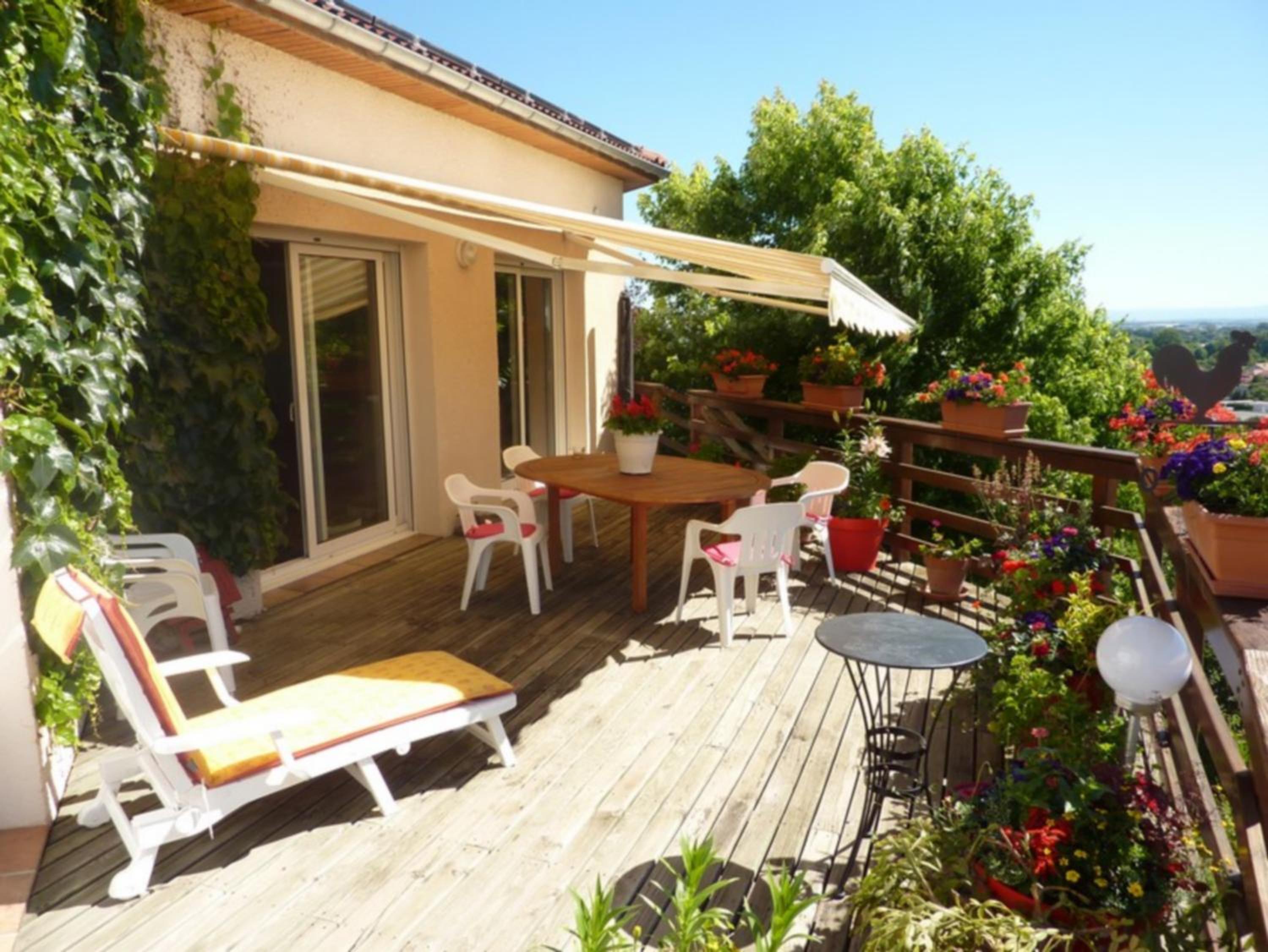 Apartment with Terrace