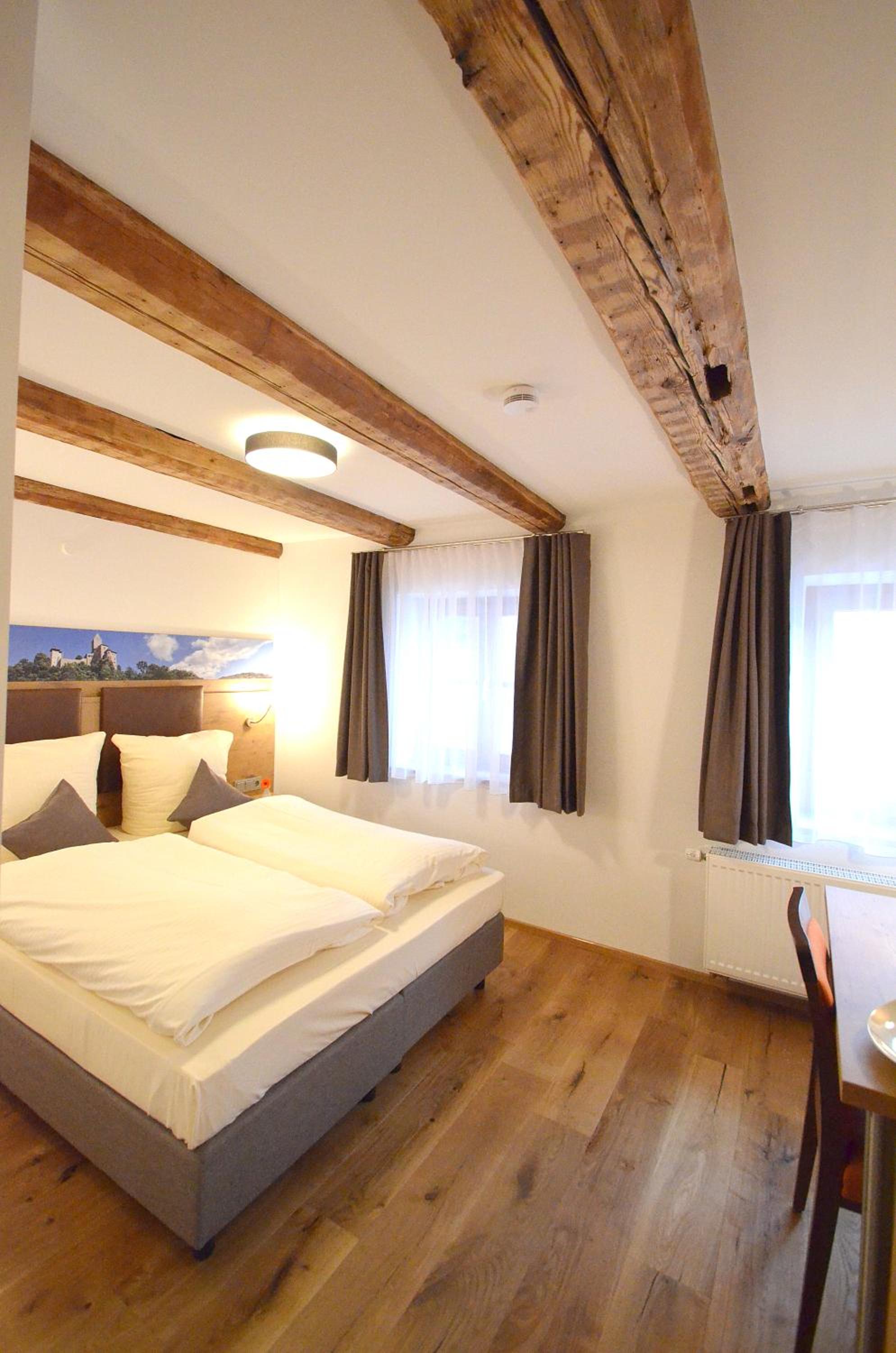 Double Room - Photo 6