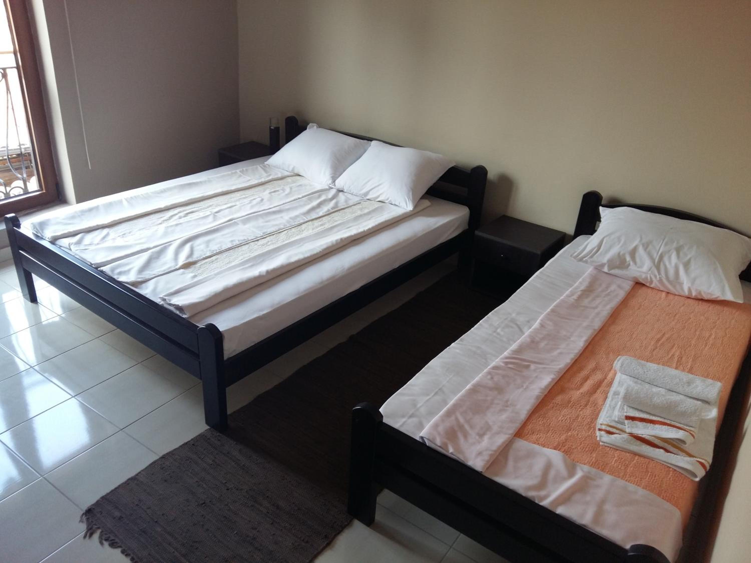 Double Room With Private Bathroom photo 2