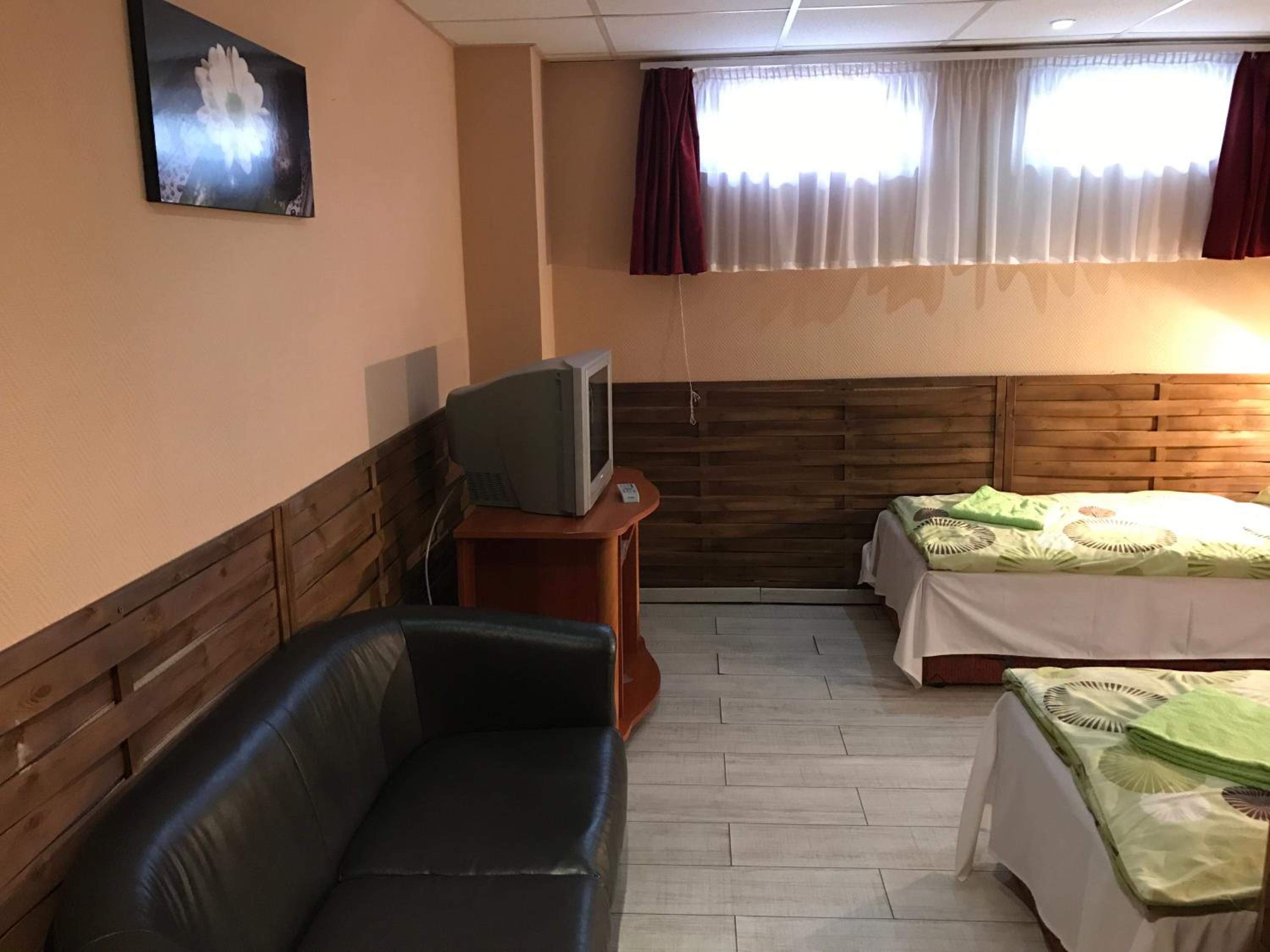 Budget Double or Twin Room photo 2