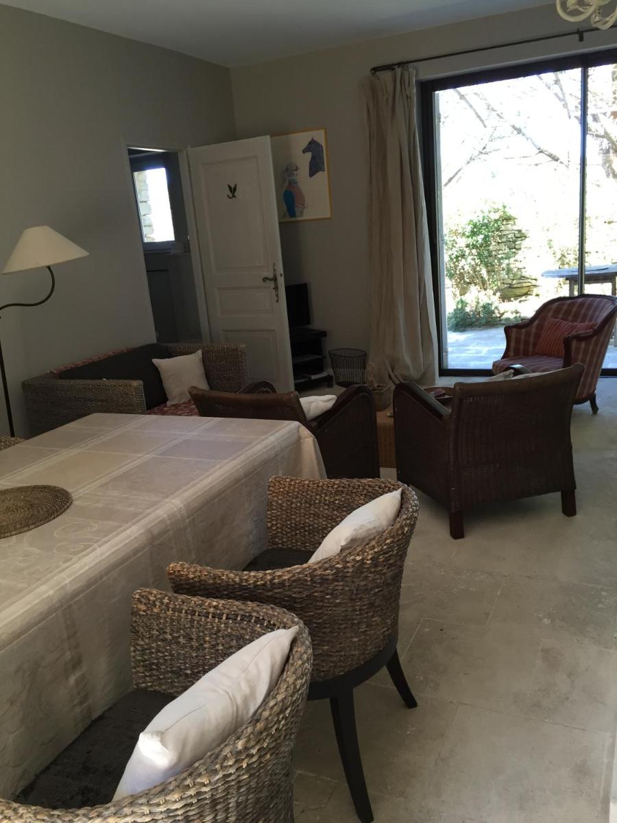 Family Room photo 2