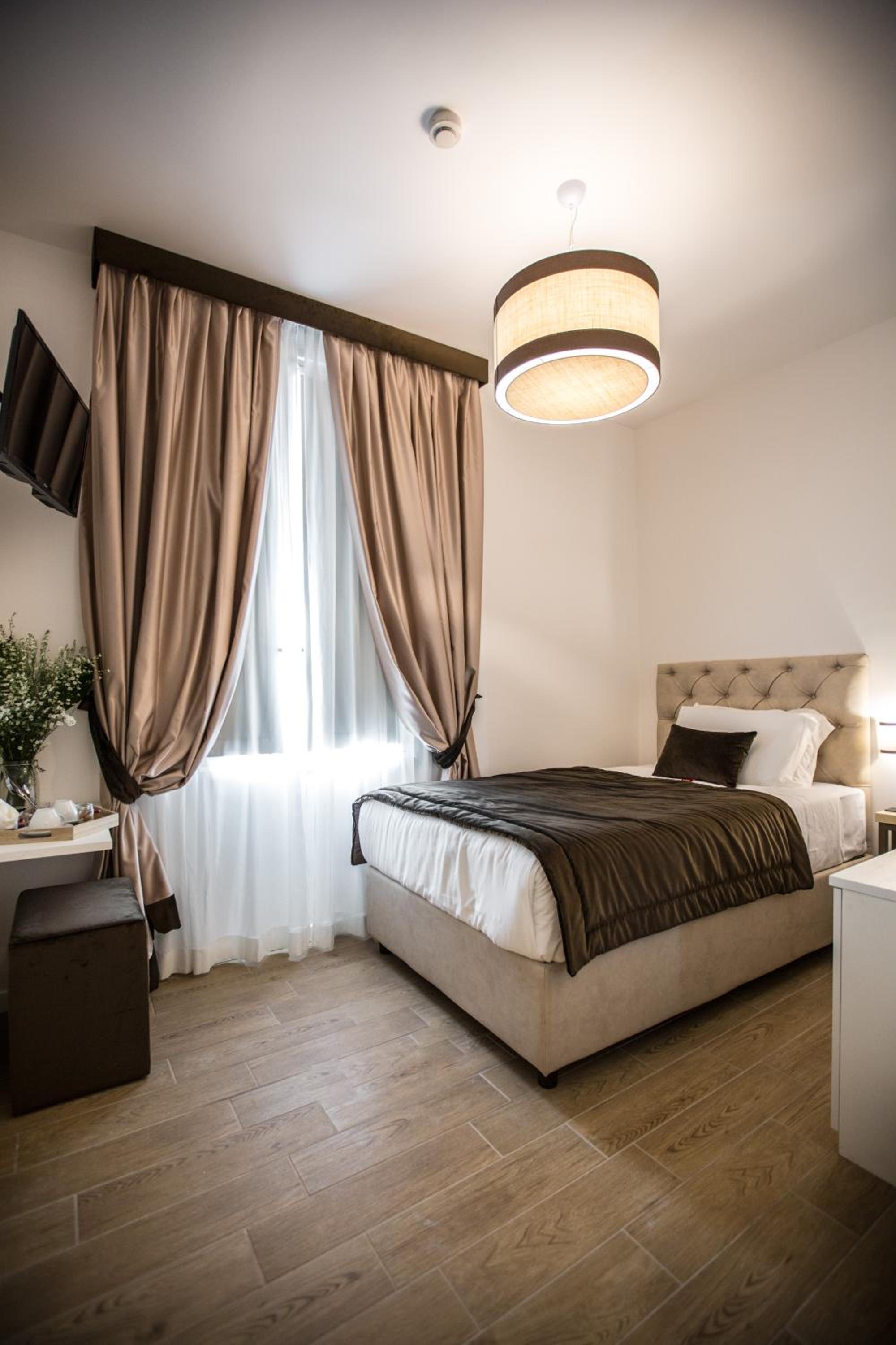 Single Room photo 2