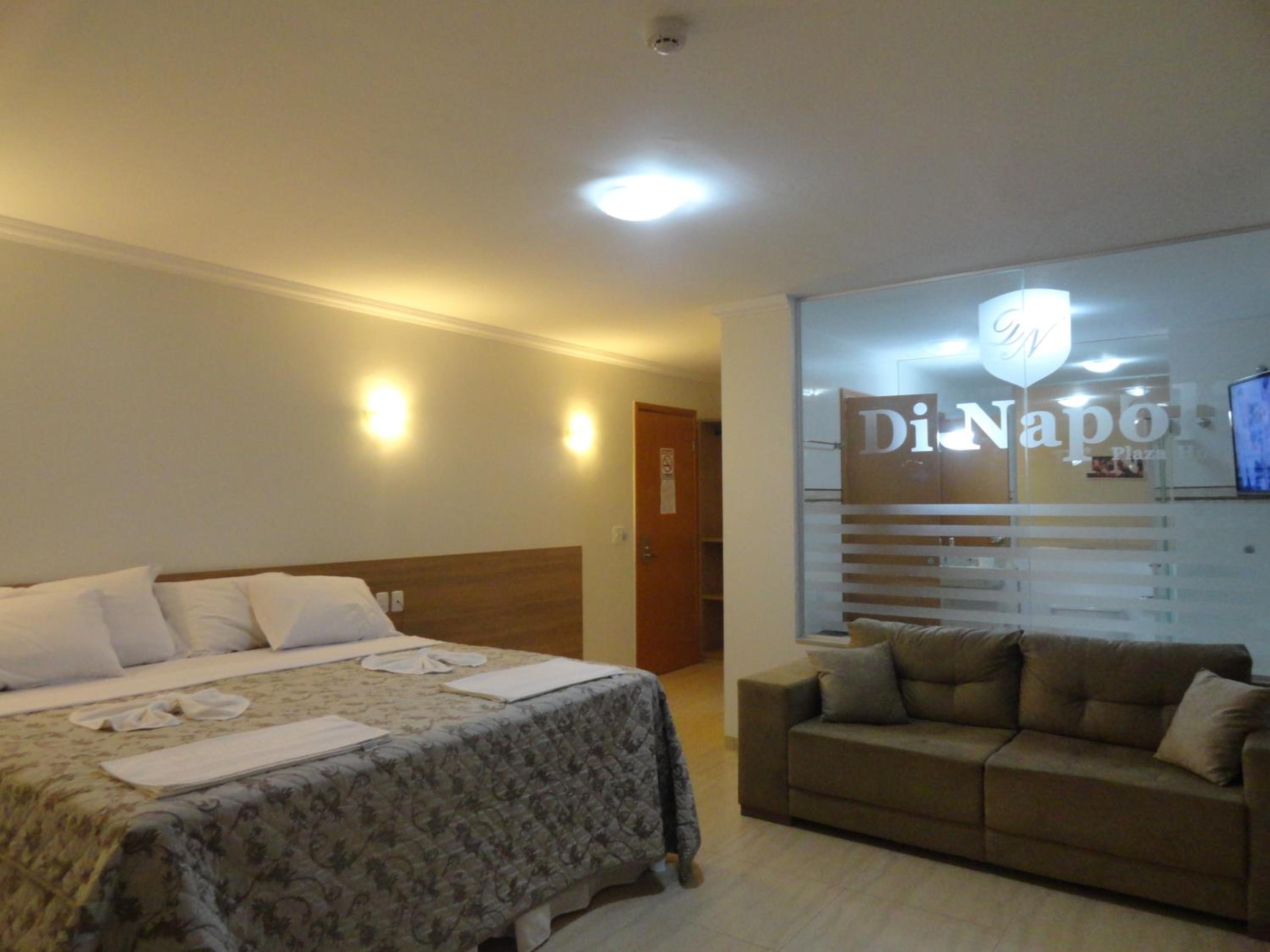 Deluxe Suite with Spa Bath photo 1