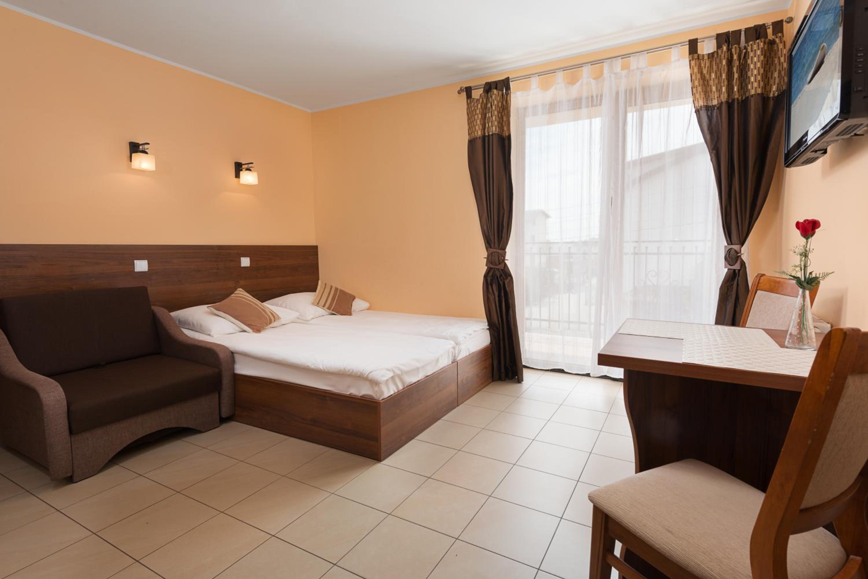 Triple Room photo 2