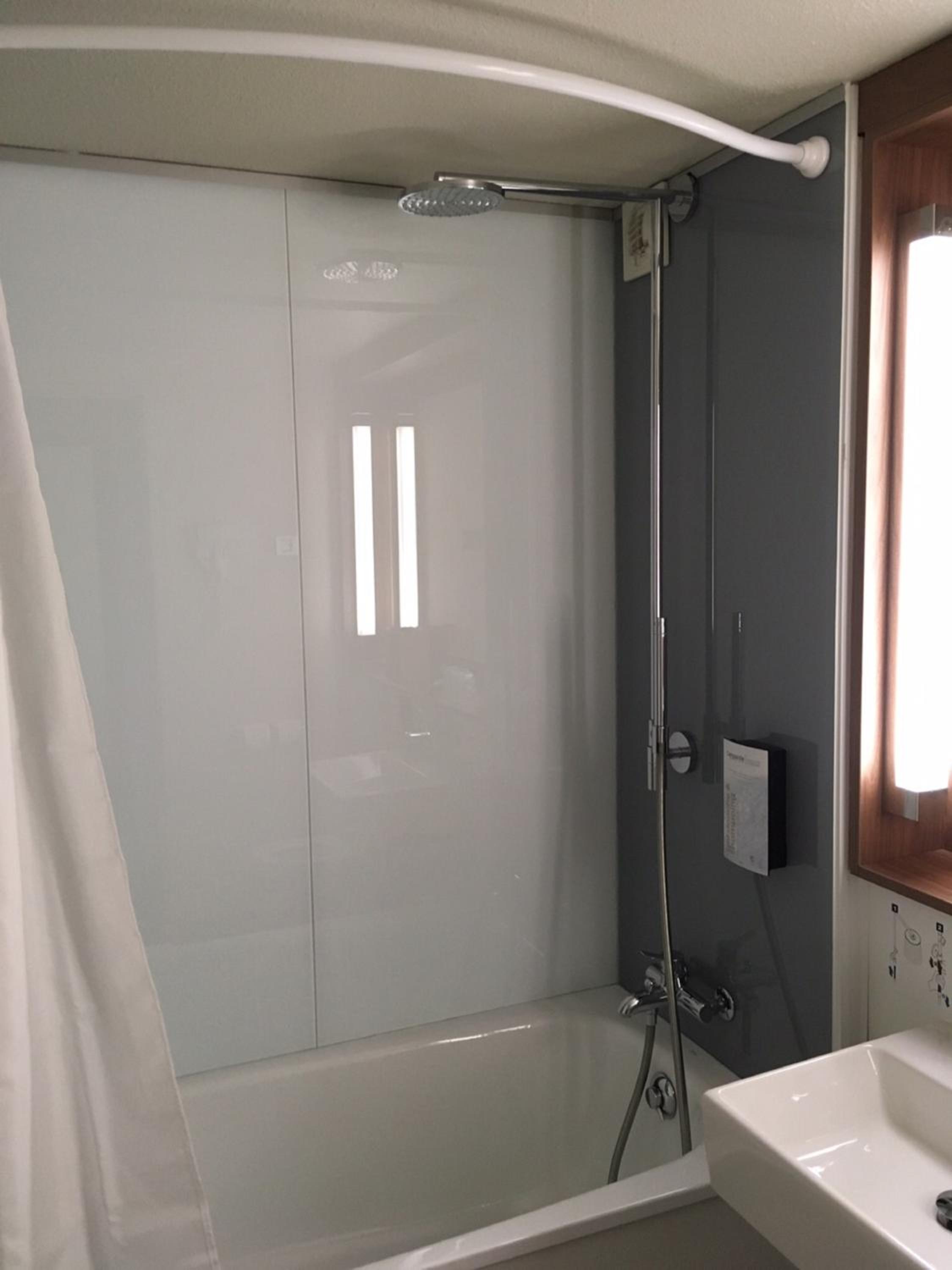 Standard Double Room - Photo 2