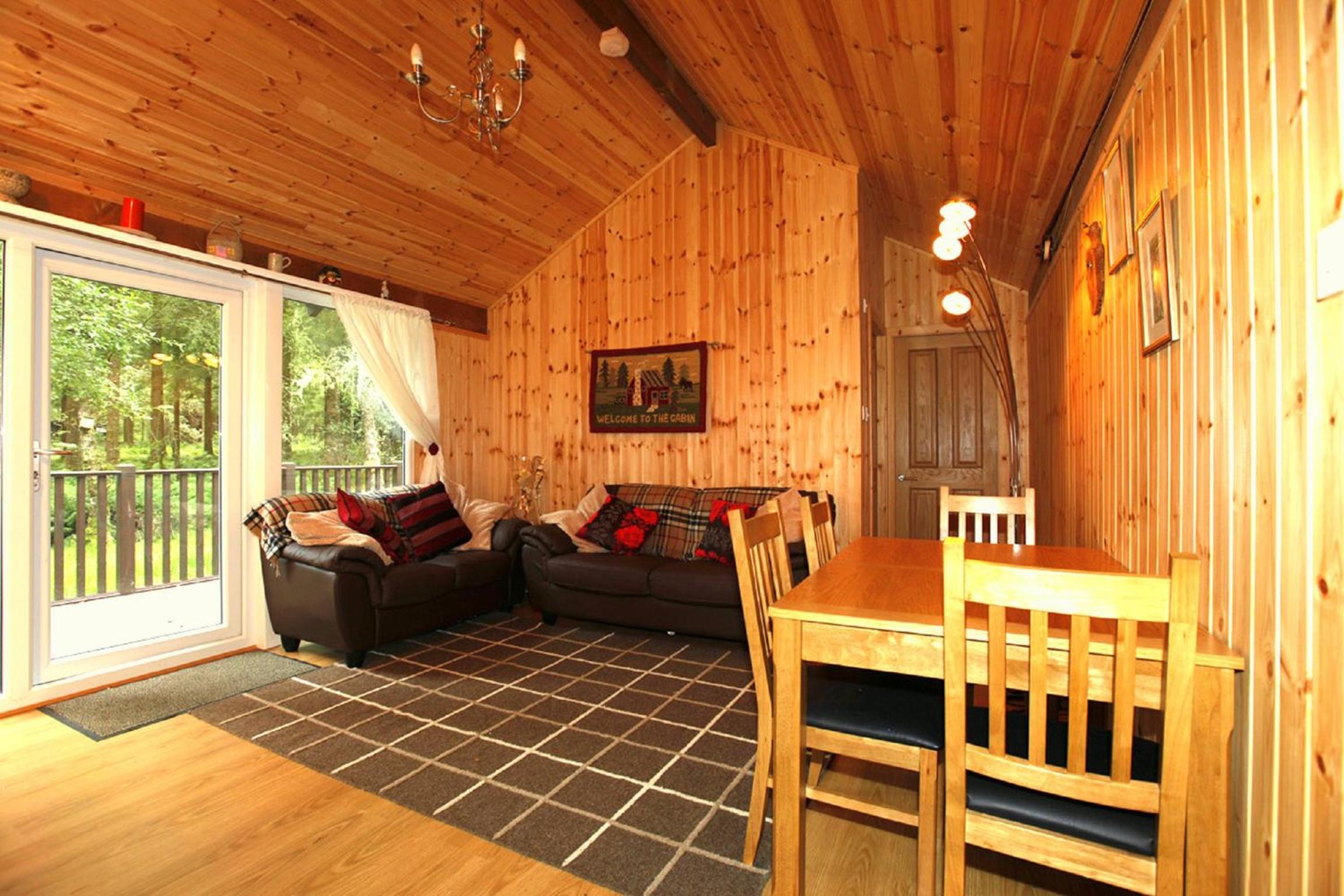 Liever Cabin (2 bedrooms) – NO hot tub, Wi-Fi (extra charge) photo 3