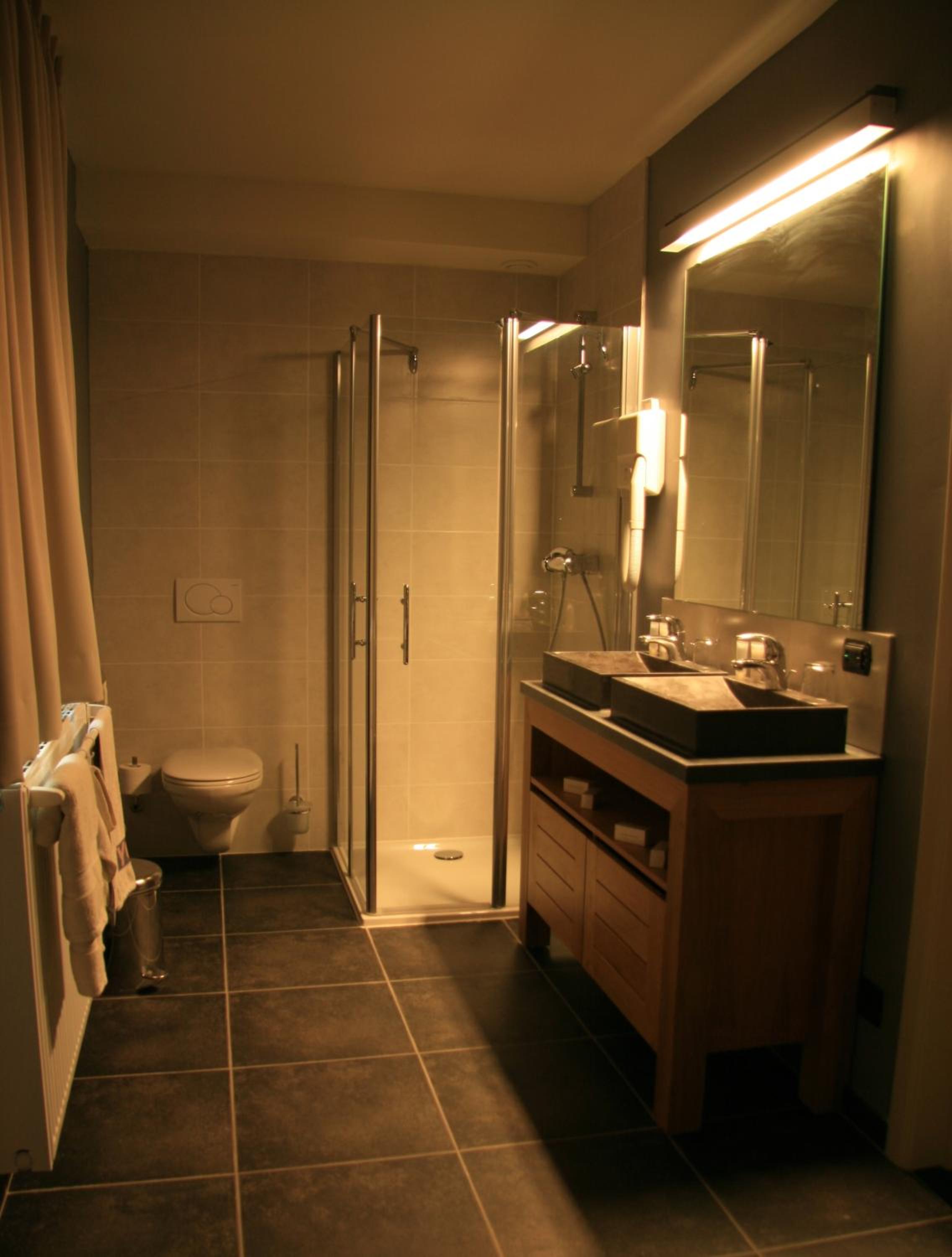 Twin Room - Photo 3
