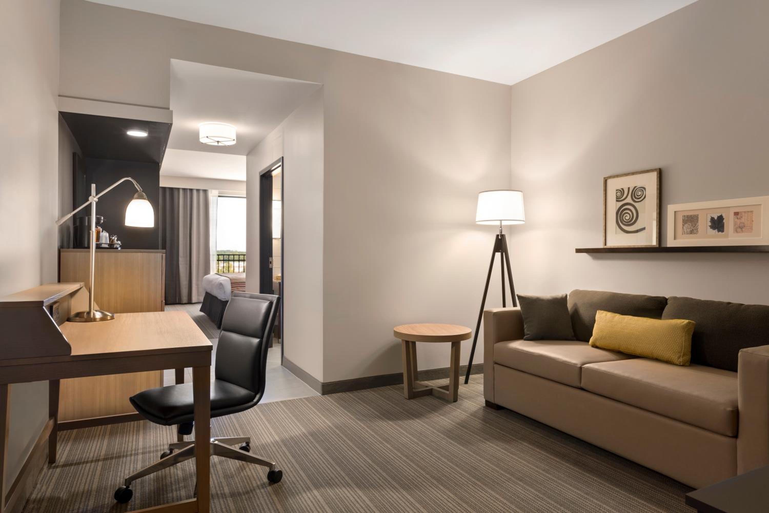 One-Bedroom King Suite