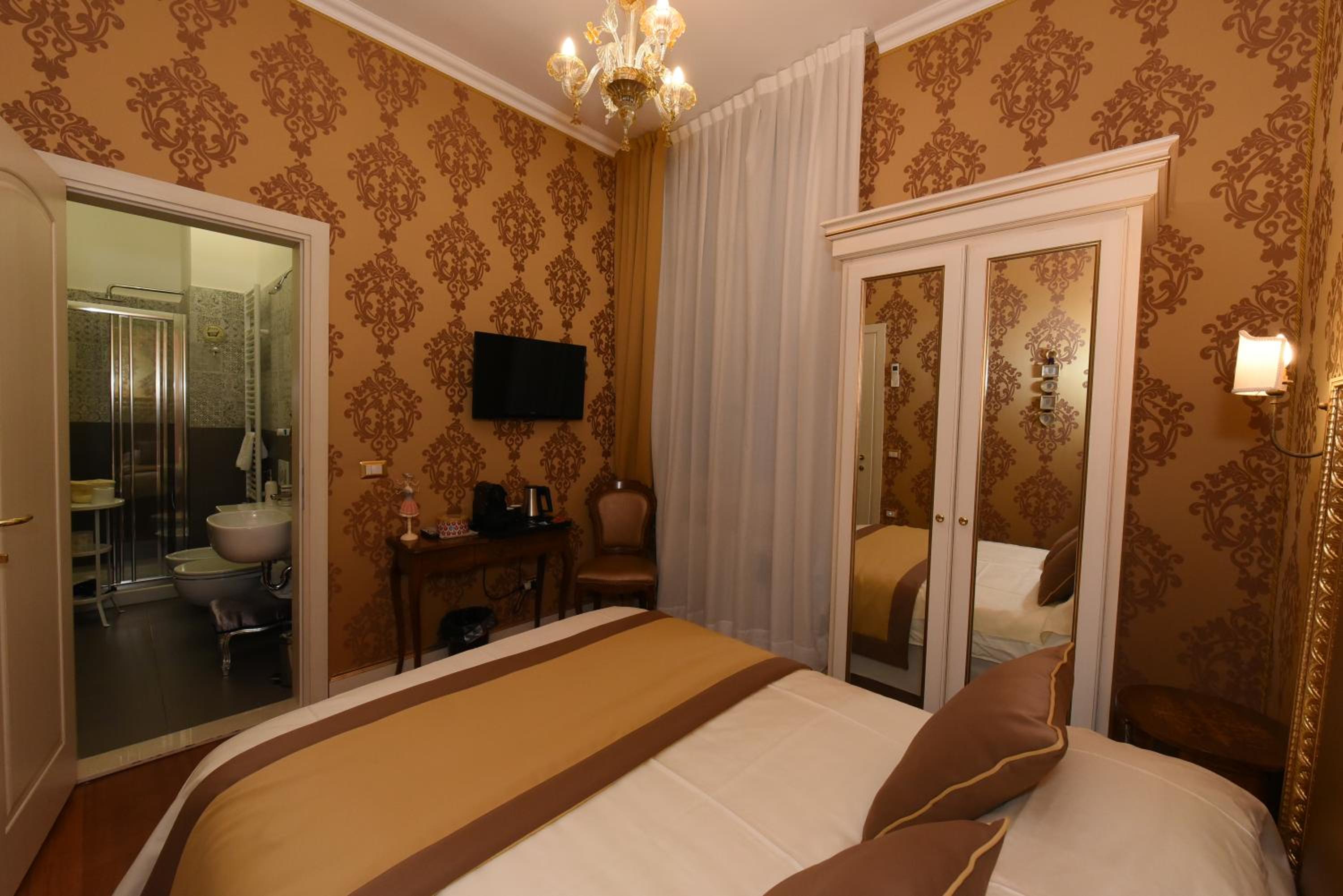 Economy Double Room