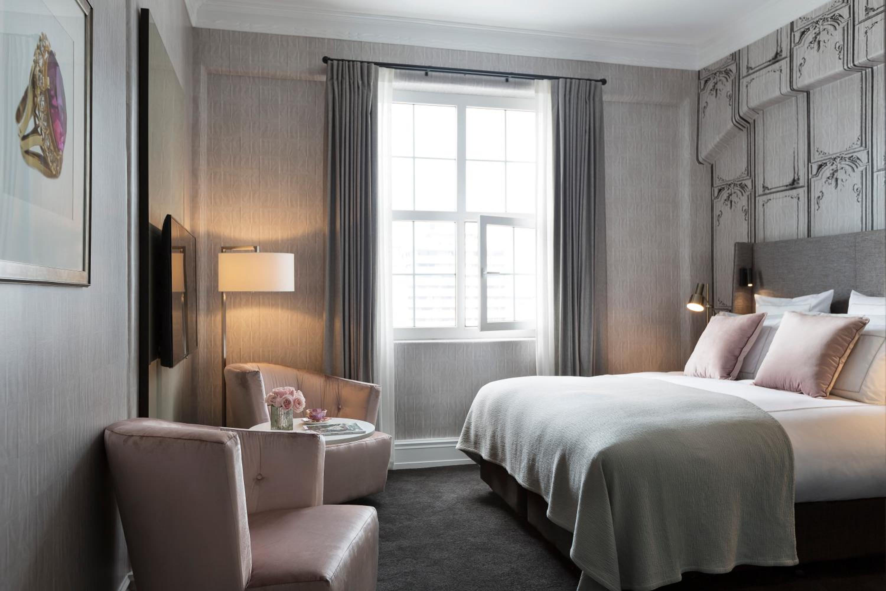 Classic King Room - Photo 3