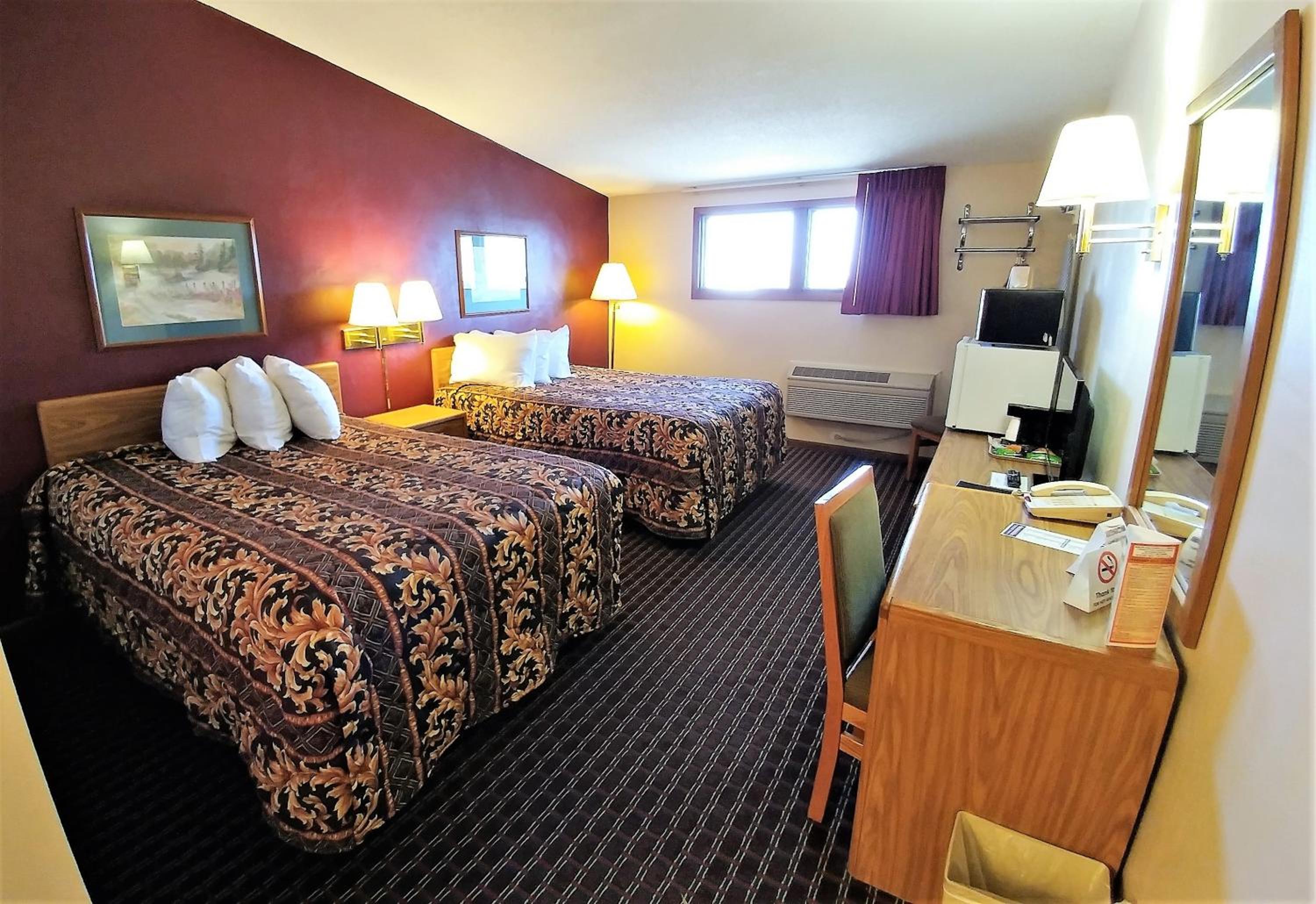 Double Room with Two Double Beds - Photo 6