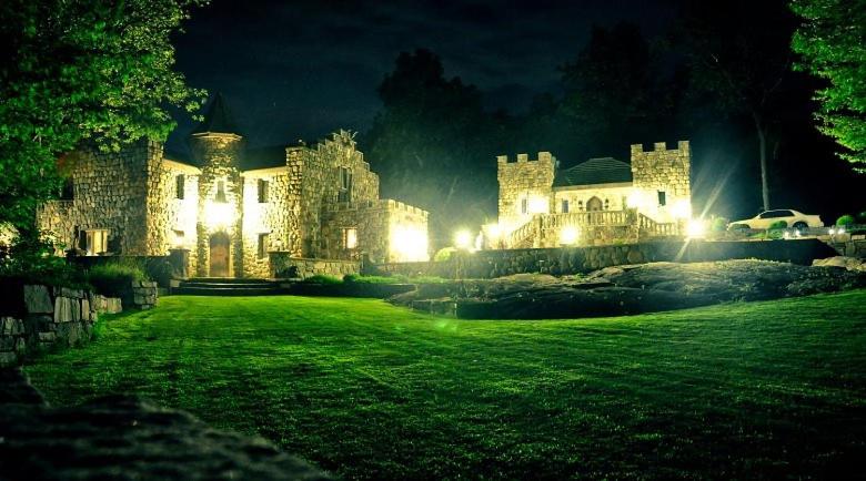 HIGHLANDS CASTLE