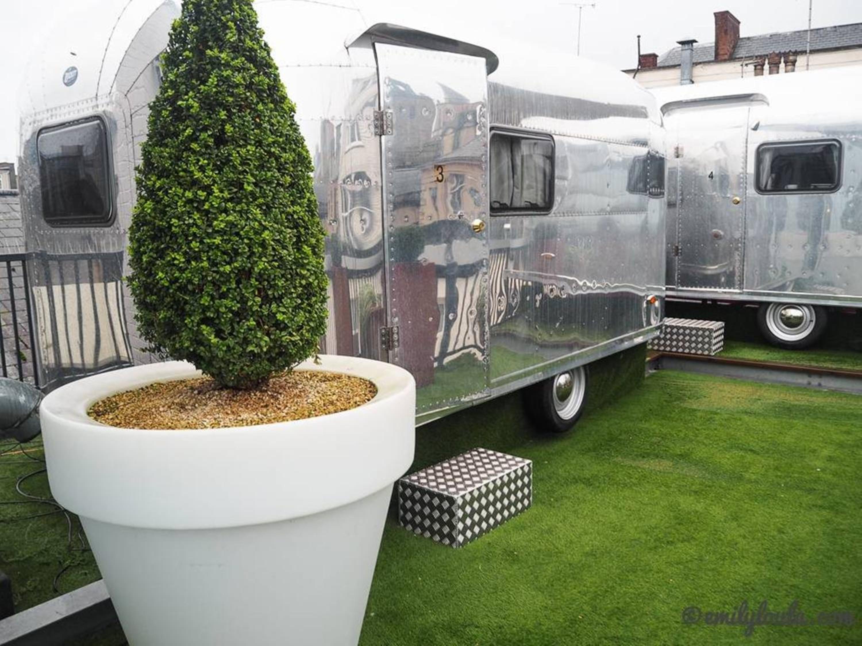Superior Caravan (2 Adults) - Photo 10