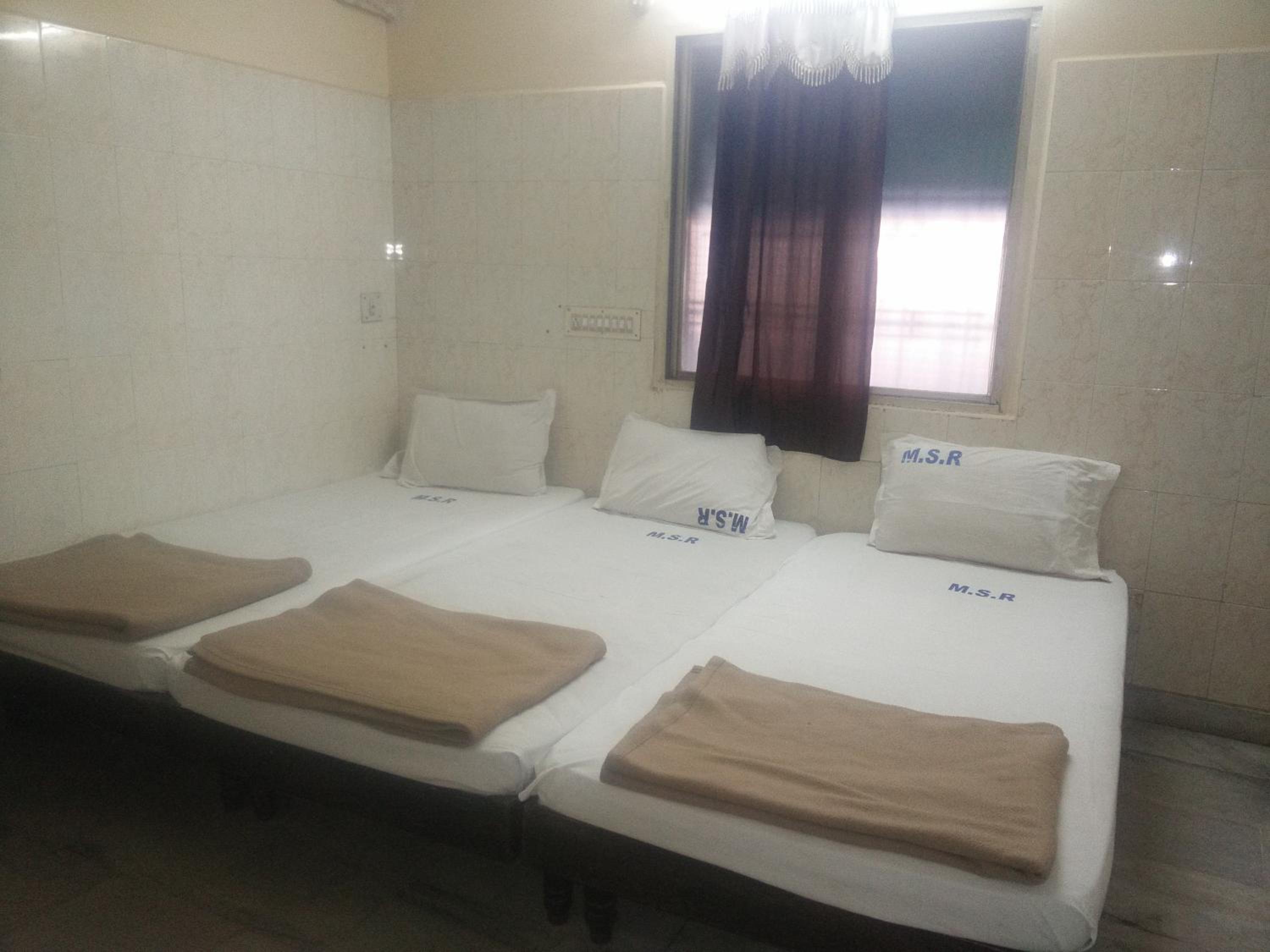 Comfort Triple Room with Shower photo 1