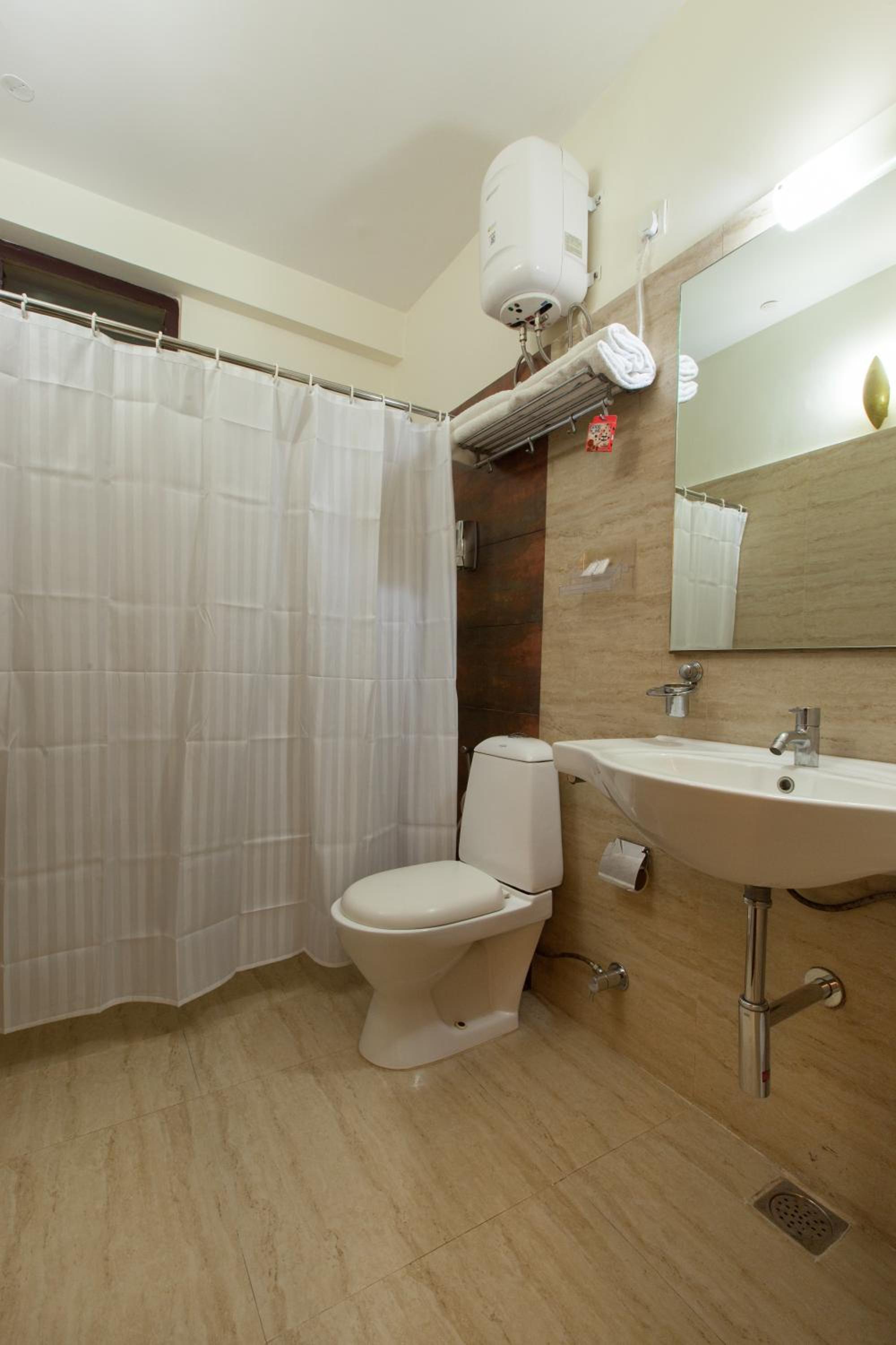 Deluxe Room - Photo 2