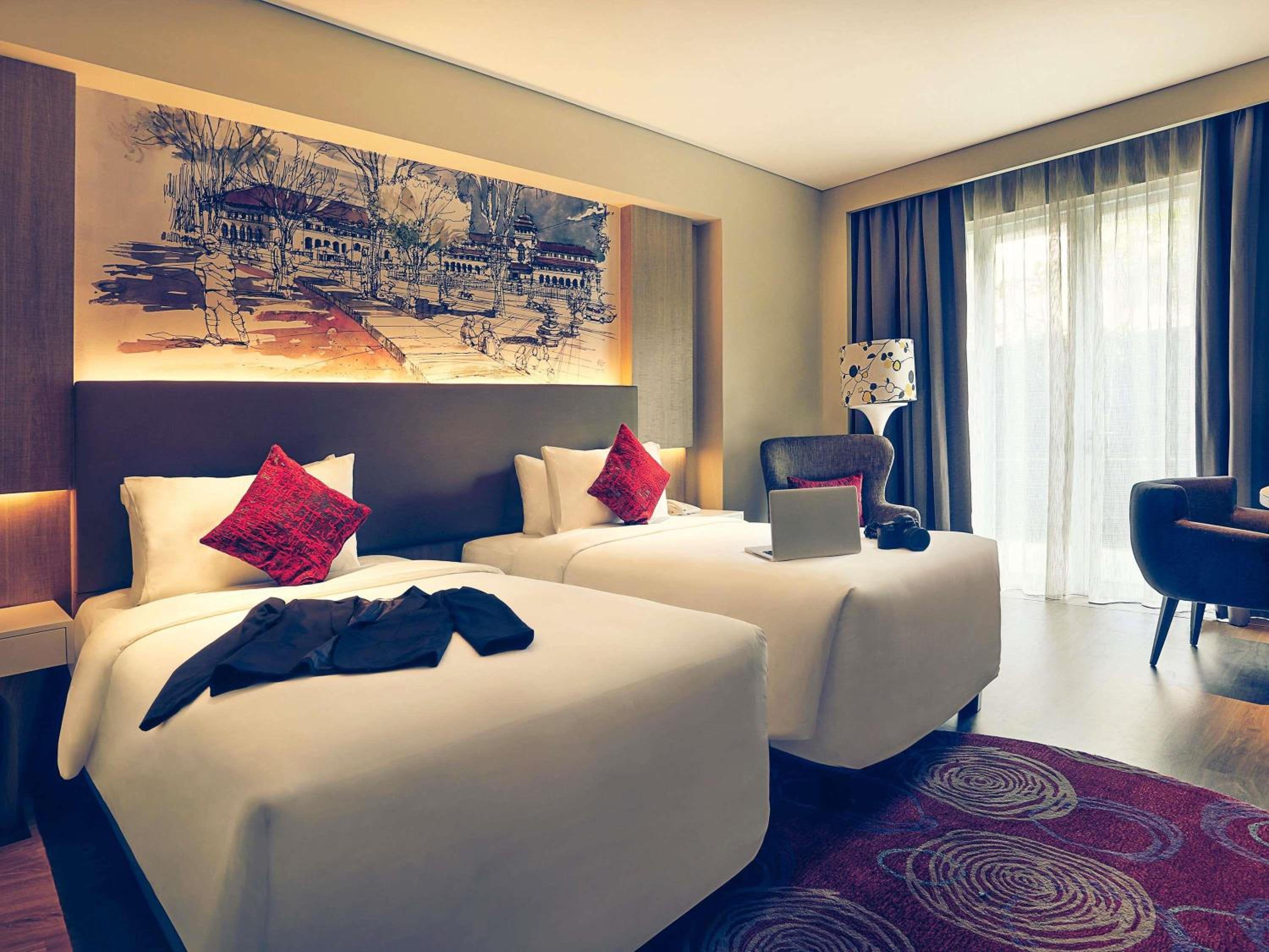 Deluxe Room Twin Beds