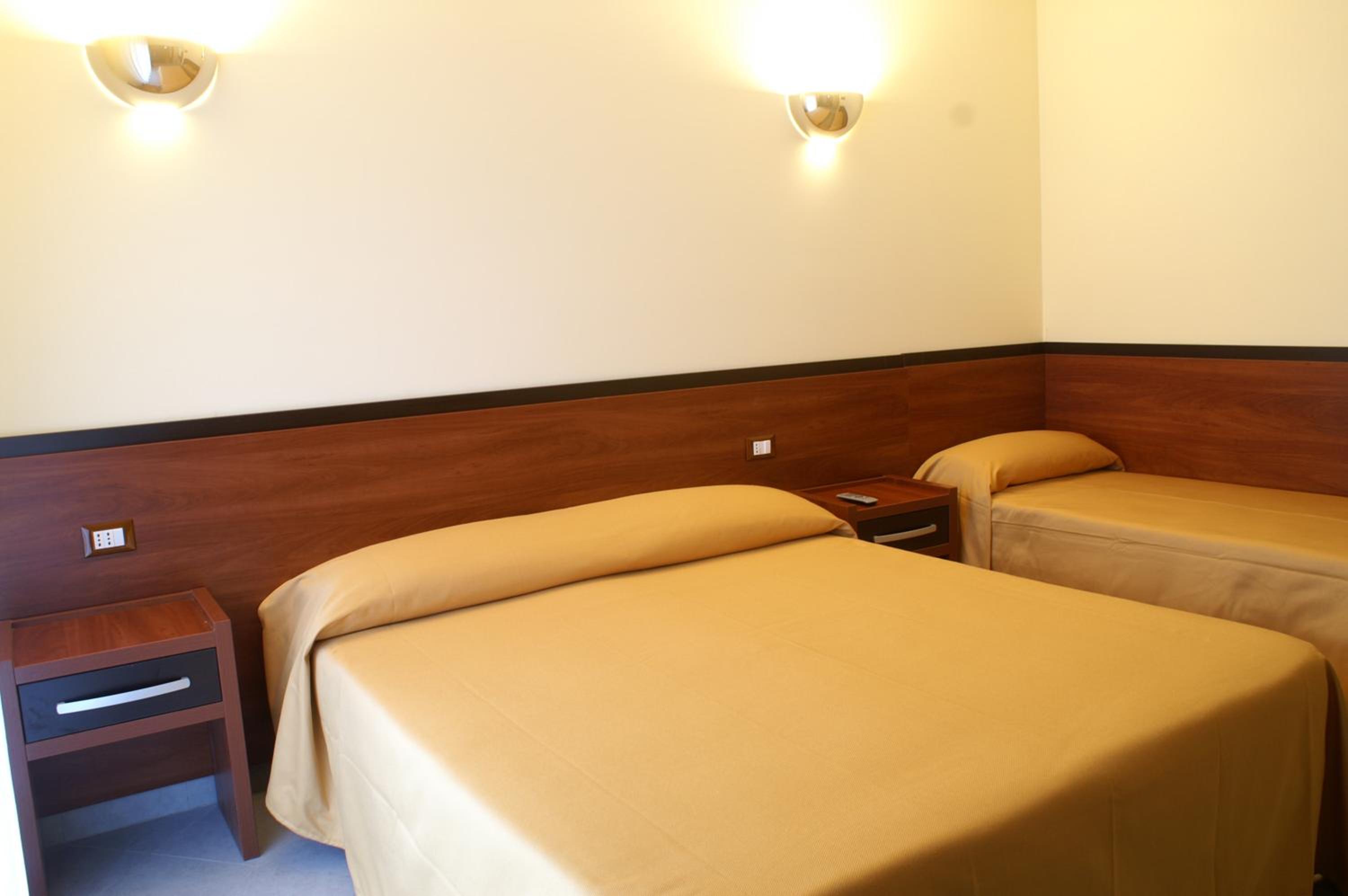 Triple Room with Garden View