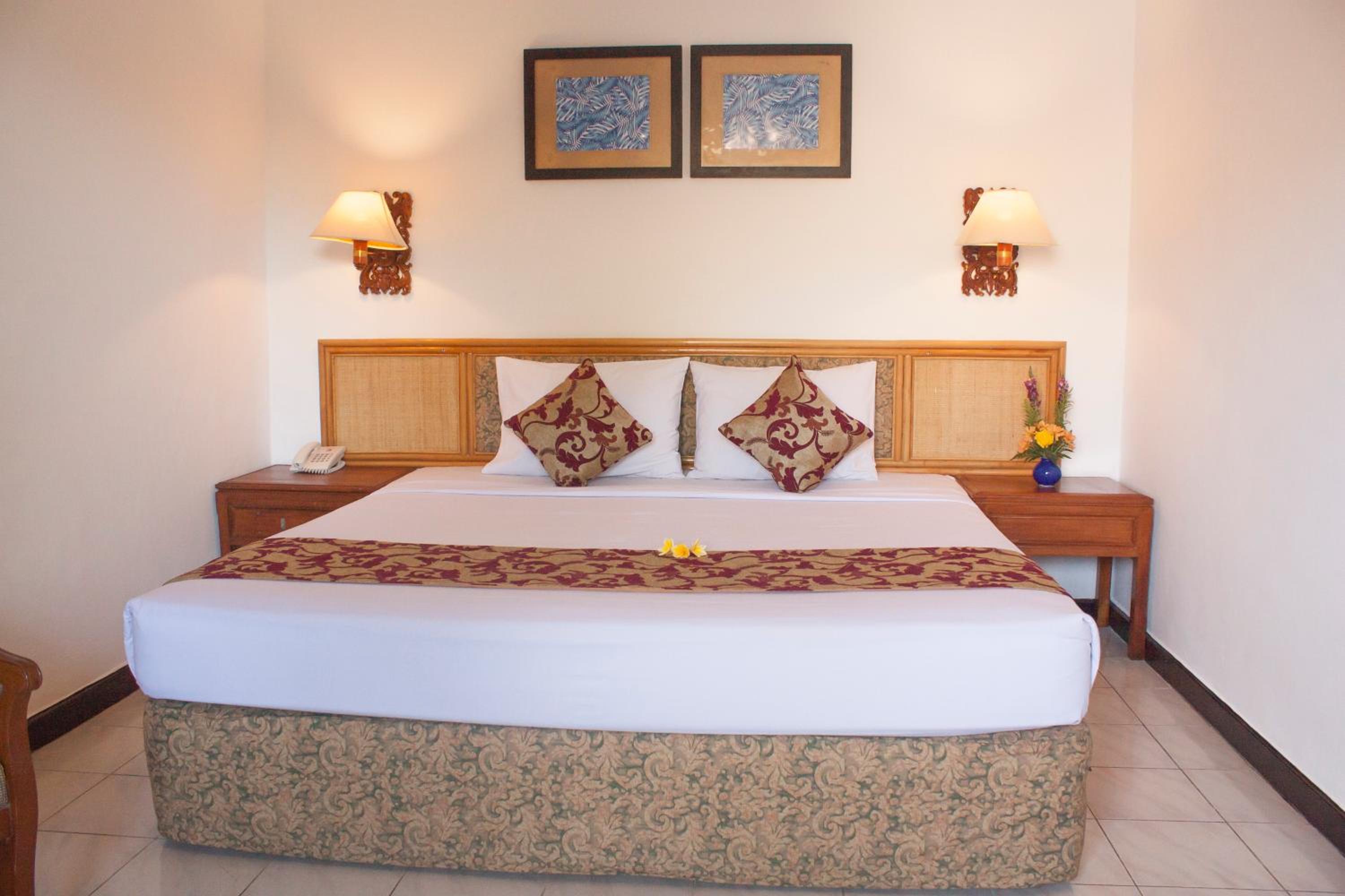 Standard Double or Twin Room - Photo 6