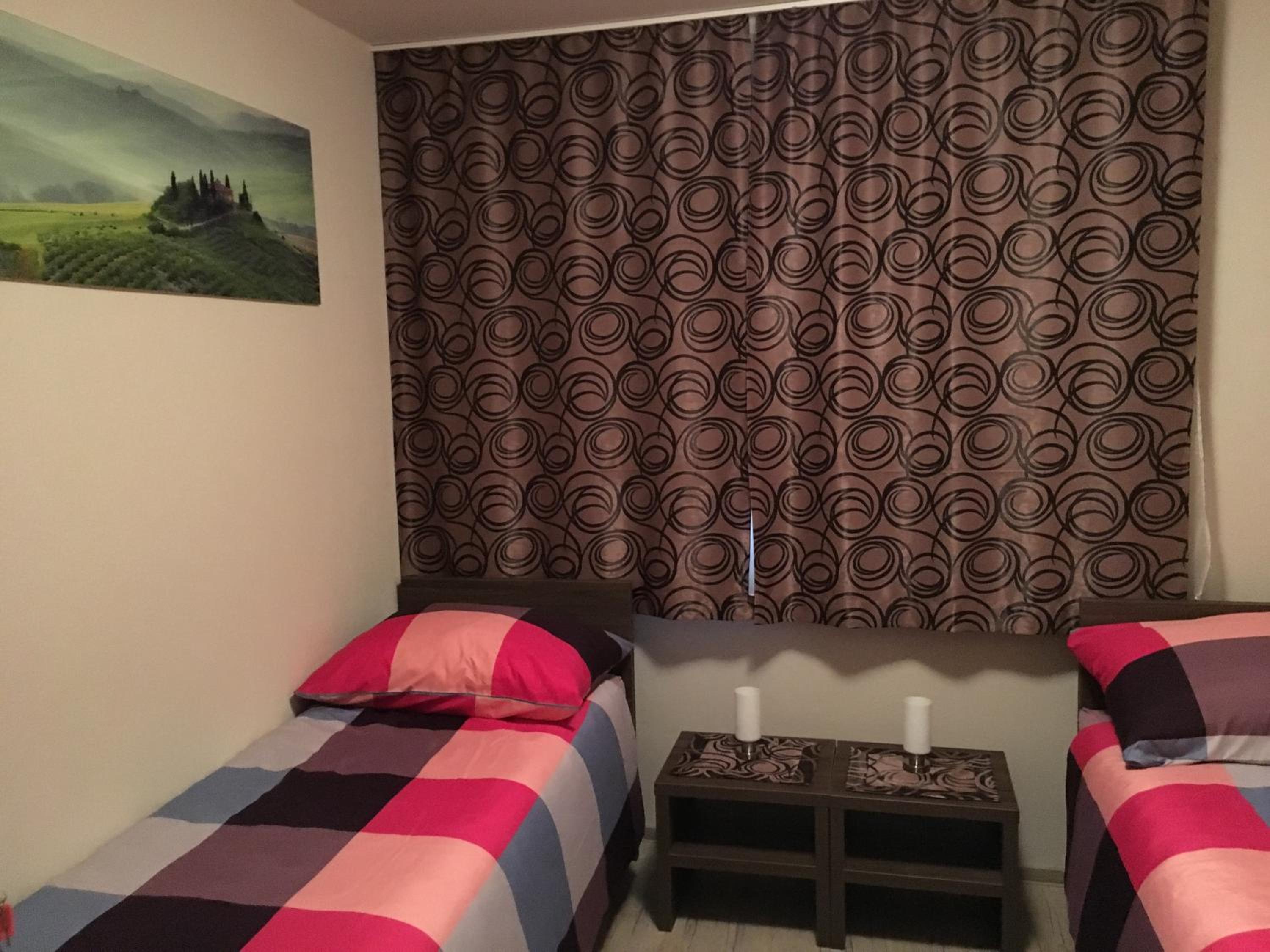 Double Room with Private Bathroom - Photo 13