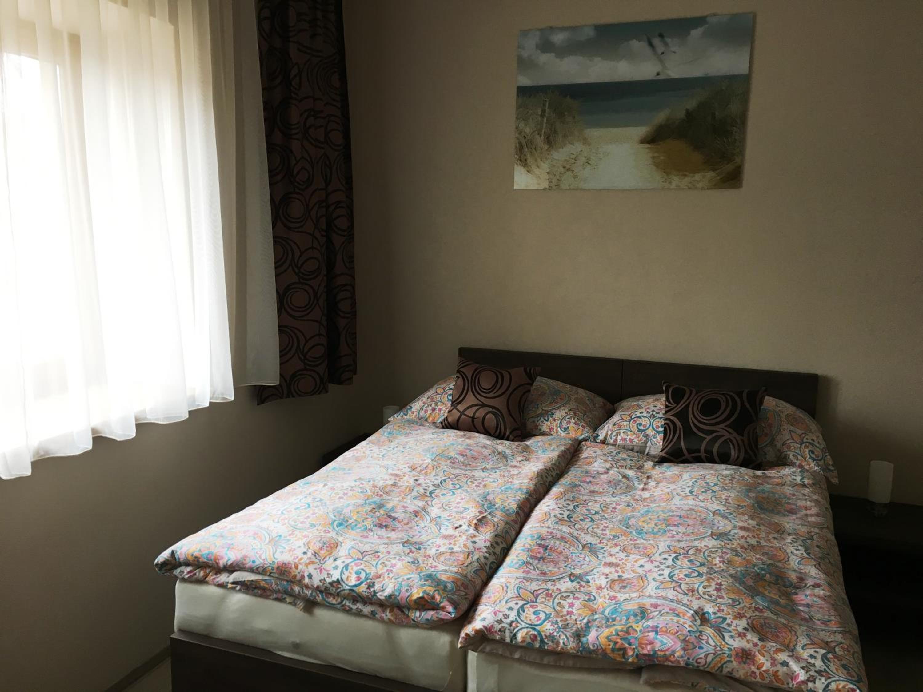 Double Room with Private Bathroom - Photo 1