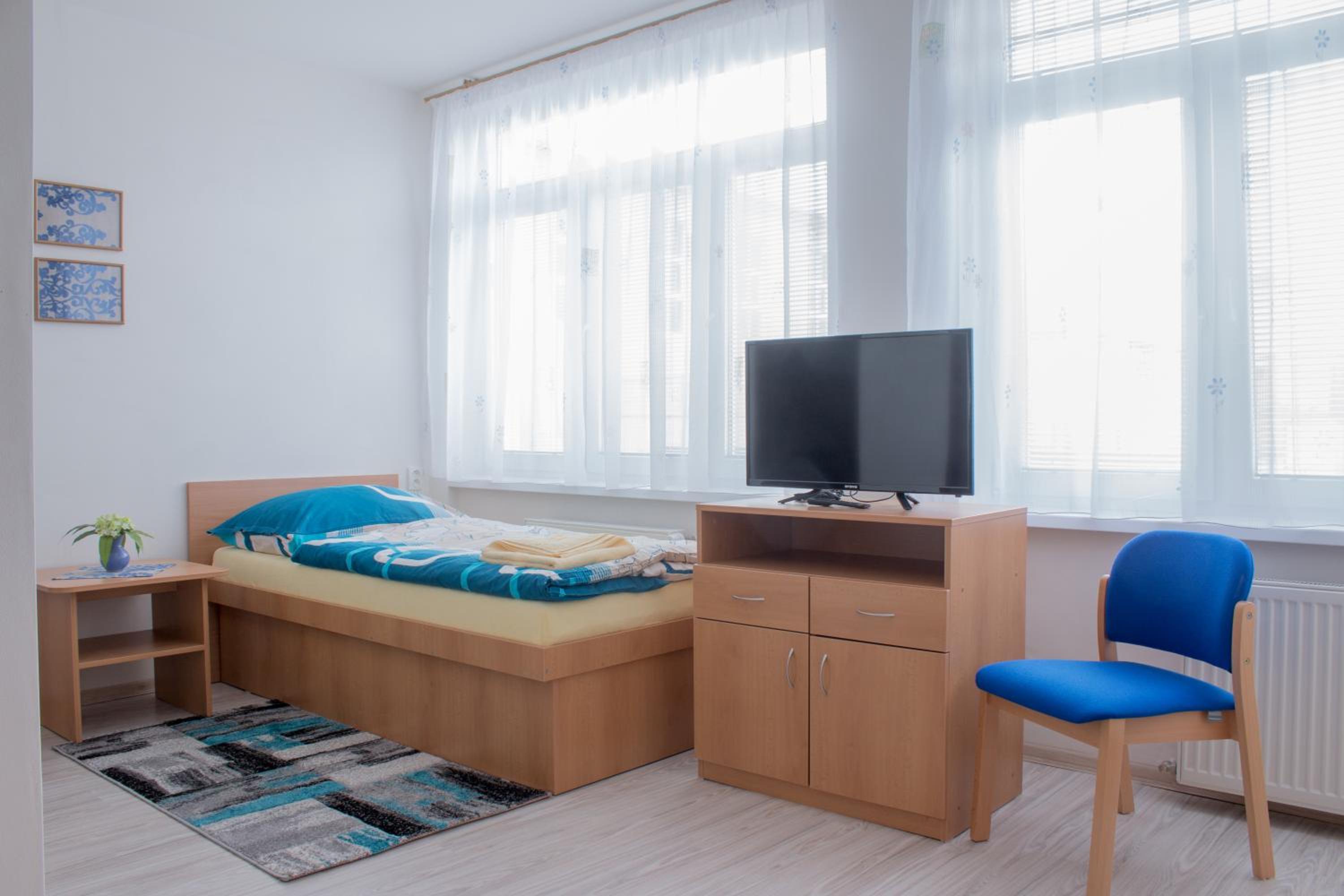 Standard Twin Room photo 3