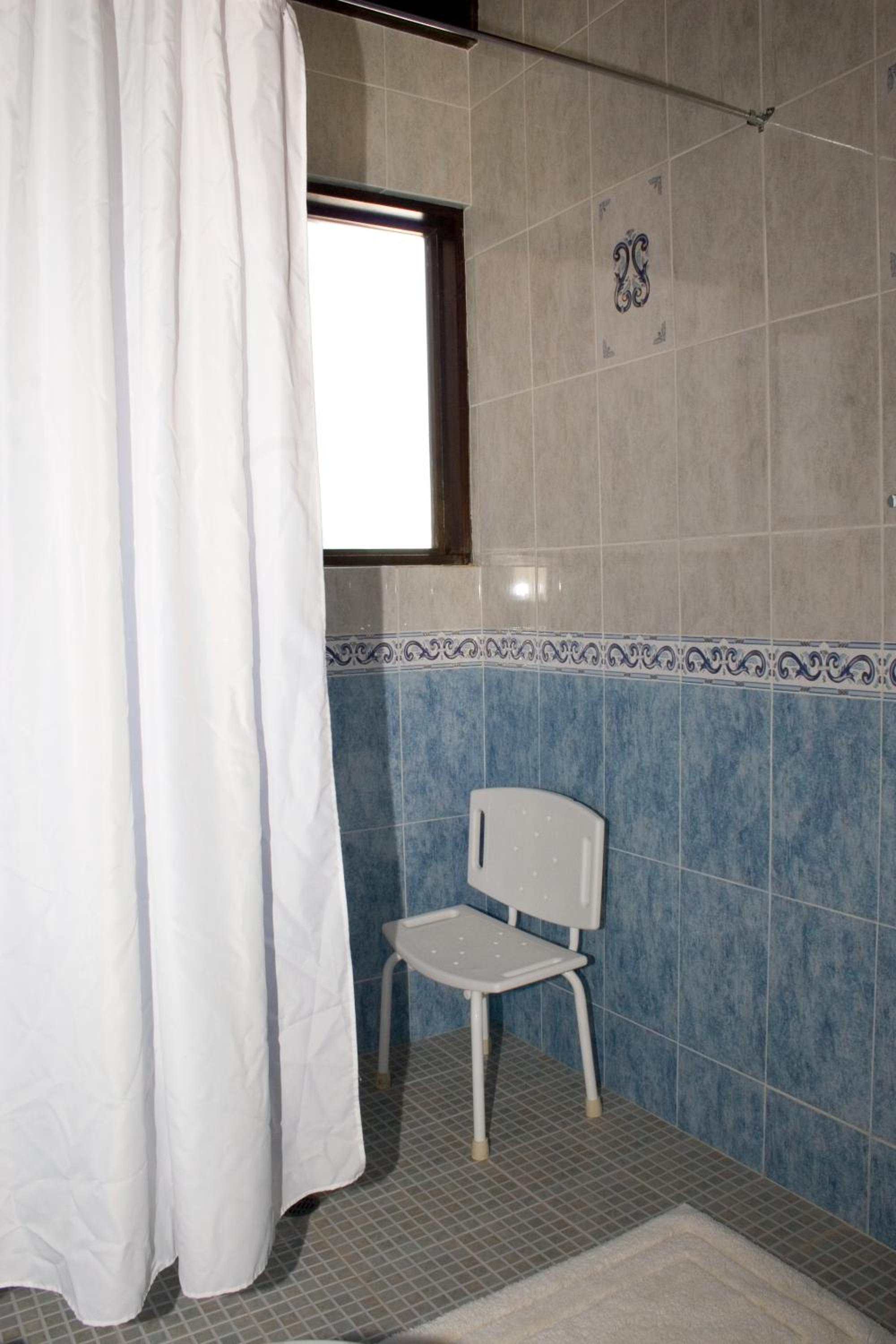 Double Room - Disability Access photo 2