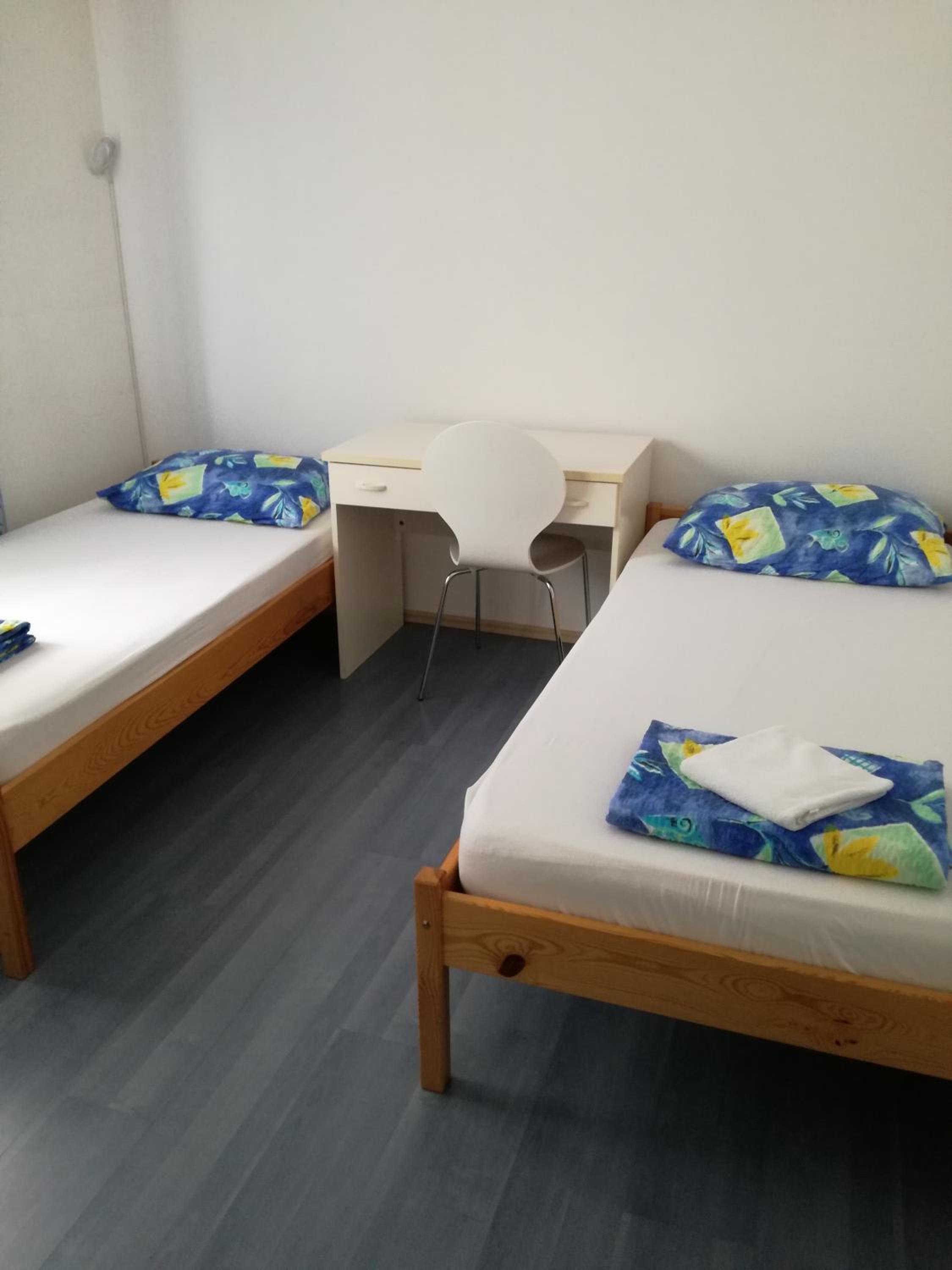 Quadruple Room with Private Bathroom photo 1